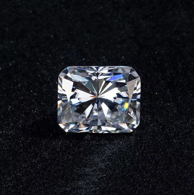 Radiant Cut Loose Faceted Moissanite, 8X10mm Stone With GRA Certificate, 3.5 Carat Gemstone, D Color Moissanite Alternative Diamond