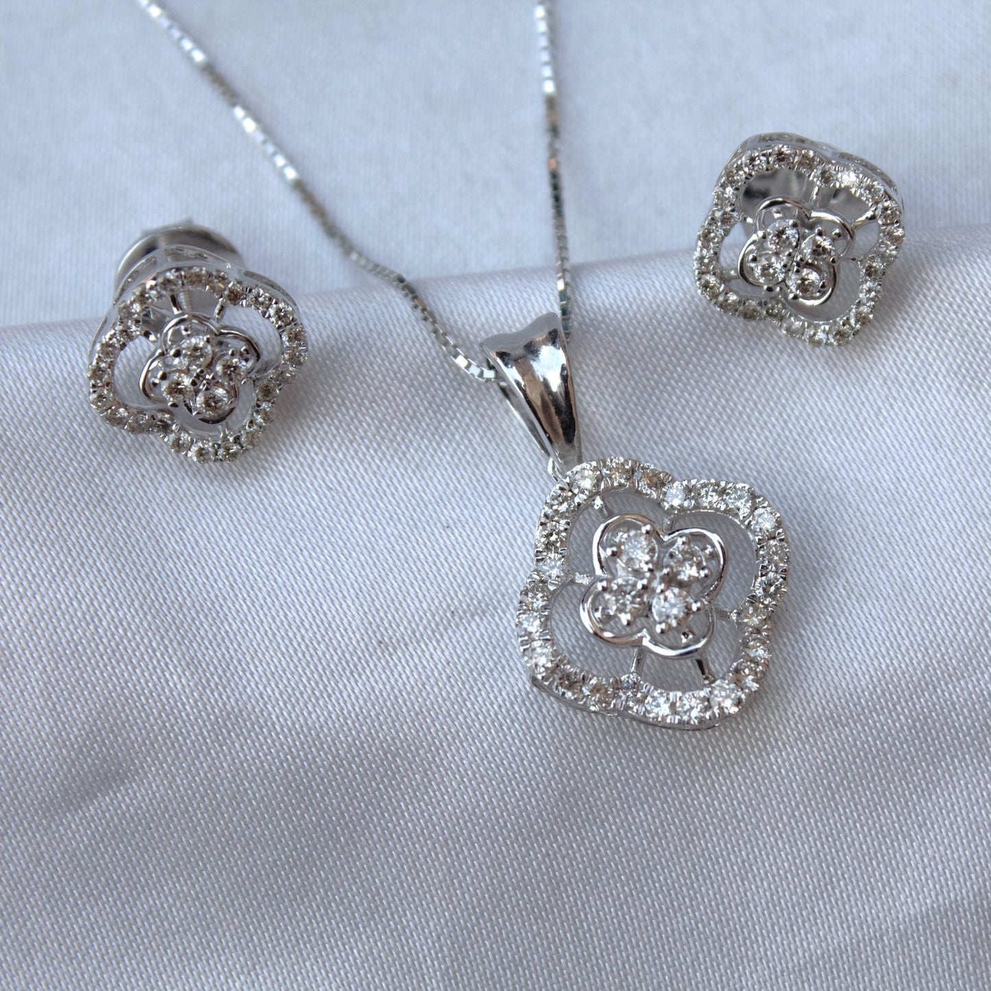 Solitaire Halo Diamond Jewelry Set, 18k White Gold Real Diamond Necklace with Earrings, Dainty Charm Pendant with Stud Earrings for Women