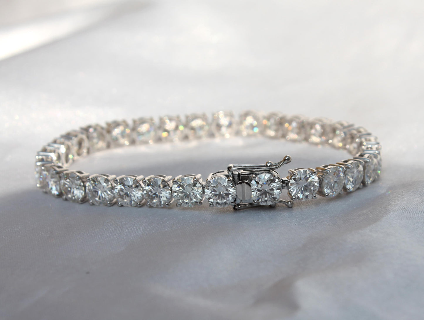 White Gold Moissanite Tennis Bracelet 10K solid gold, VVS Moissanite Infinity Bracelet, Sparkling Moissanite, Round Wedding Bracelet