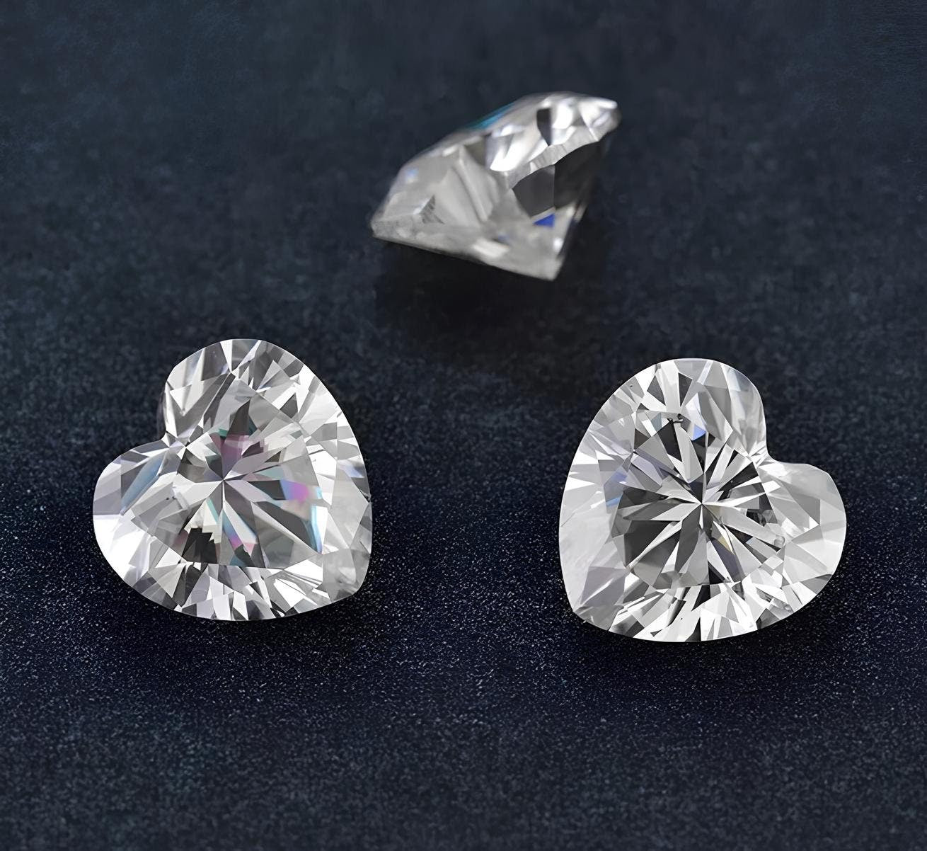 0.80 Carat - 1 Carat Heart Moissanite - 6 MM Heart Shape Moissanite- D Color VVS1 Moissanite Stone with GRA Certificate