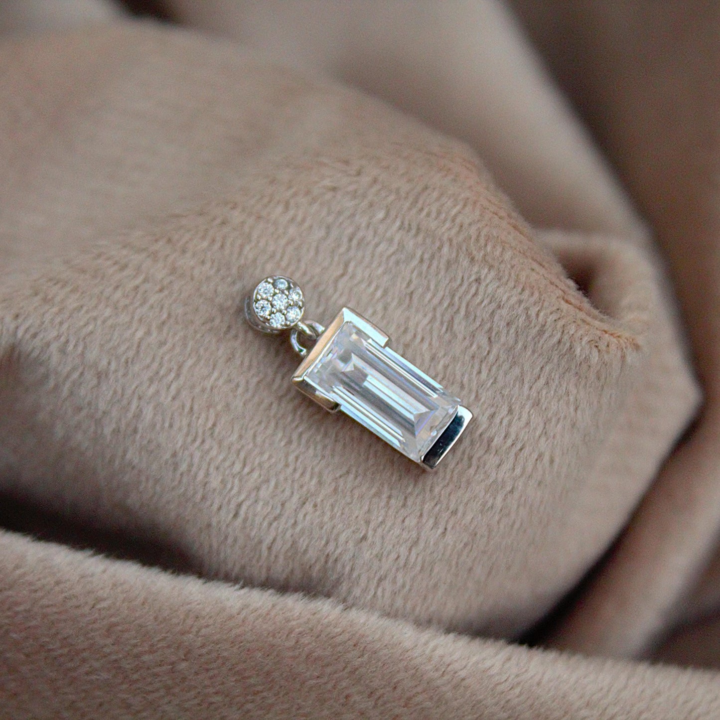 Sterling Silver Moissanite Baguette Pendant, Brilliant Cut Silver Jewelry, Minimalist Moissanite Pendant – 925 Sterling Silver Charm Gift