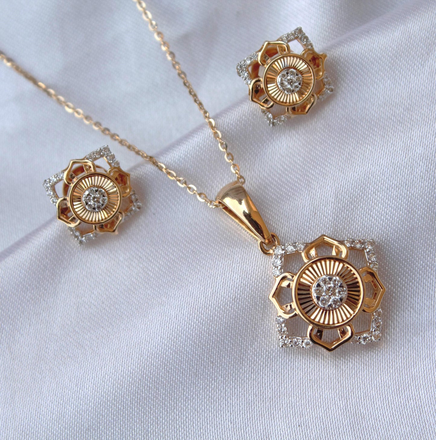 18k Yellow Gold Necklace with Earrings, Real Diamond Jewelry Set, Gold Diamond Jewelry for Her, Minimalist Charm Pendant with Chain and Stud