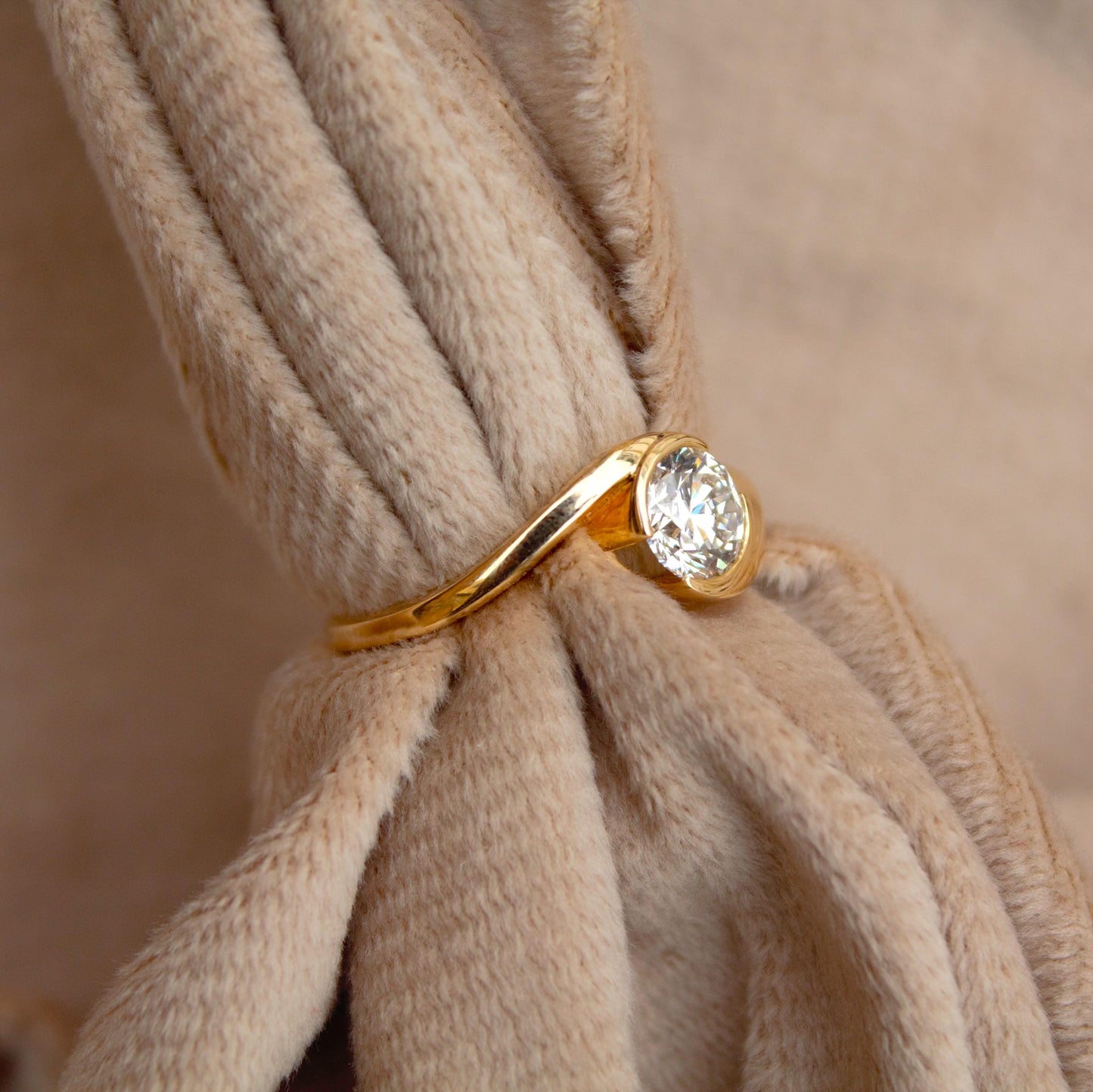 0.90 Carat Lab Grown Diamond Ring, US 6.25 Solid 14K Gold Ring, Perfect for Engagement or Wedding Gift, Statement Gold Ring for Women