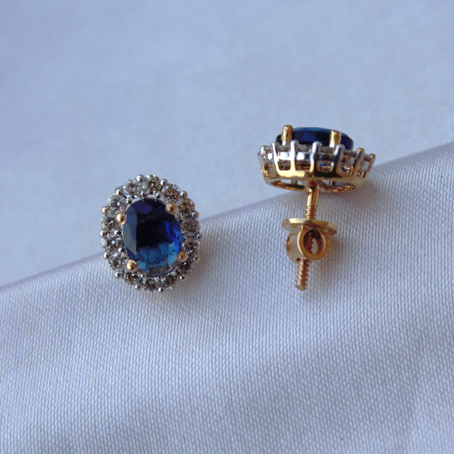 Blue Sapphire with Real Diamonds Jewelry Set, Oval Cut Solitaire Halo Pendant with Stud Earrings, 18k Yellow Gold Jewelry Set for Bridesmaid