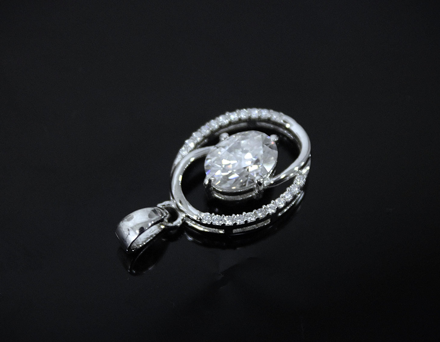 Oval Moissanite 925 Sterling Silver Charm Pendant, Oval Cut Minimalist Pendant, Silver Jewelry for Women, Statement Silver Pendant for Chain