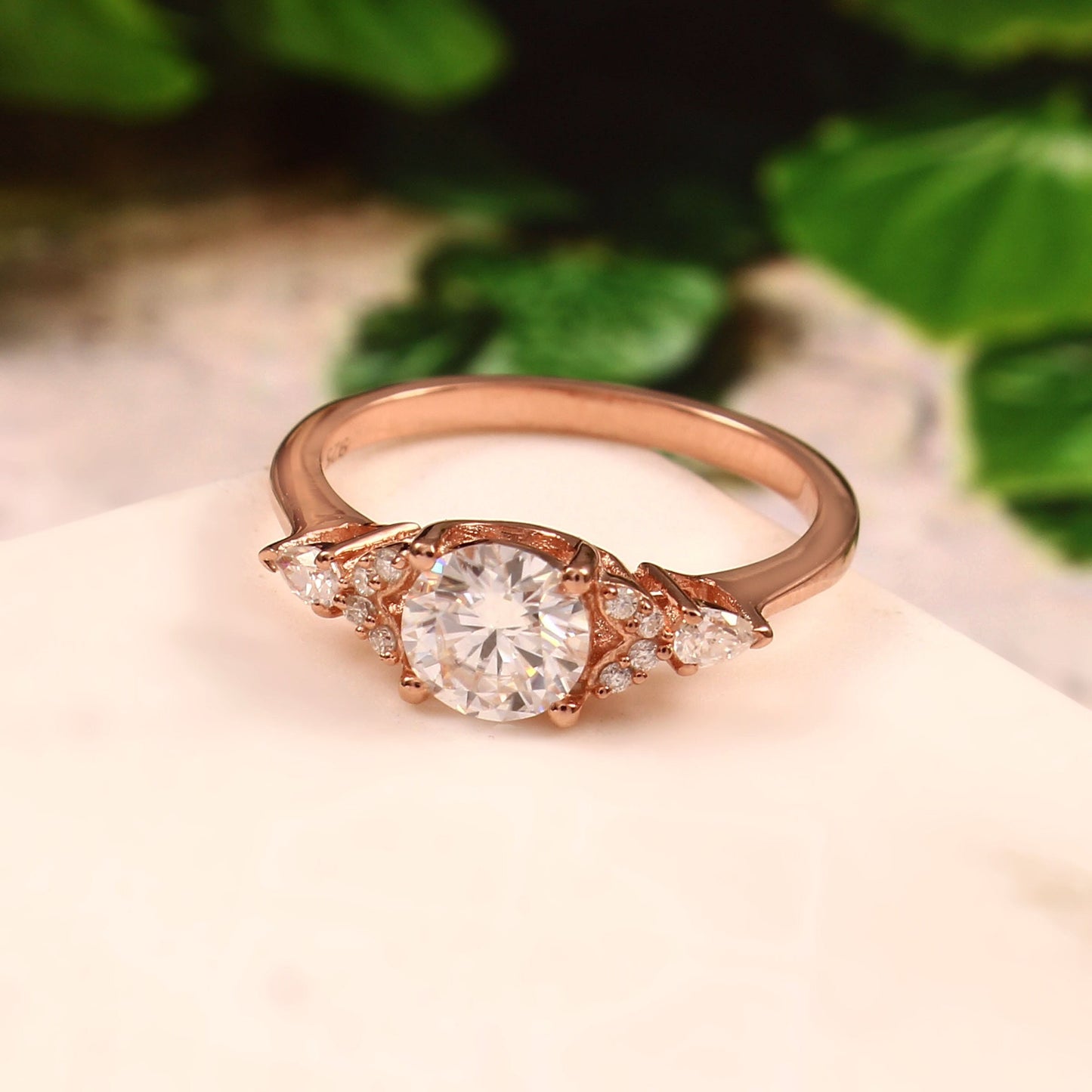 Round Solitaire Lab Grown Diamond ring in Solid Gold