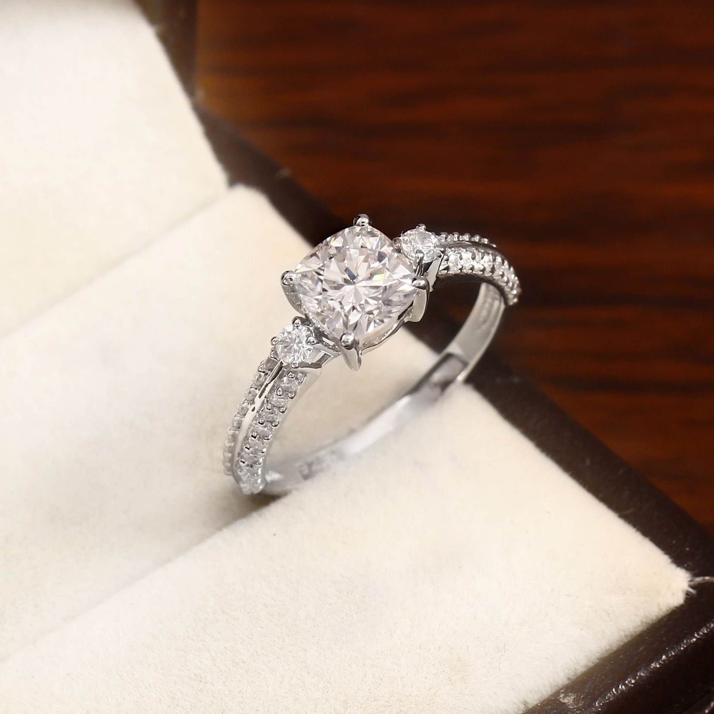 Cushion cut Lab Grown Diamond Ring - Solid Gold
