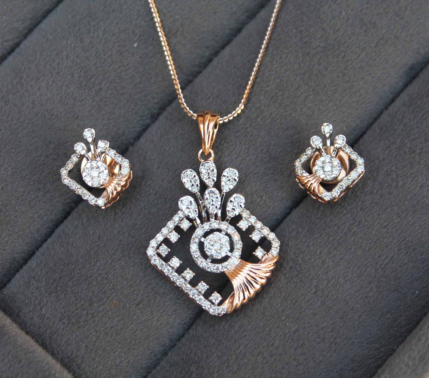 18k Rose Gold Lightweight Jewelry Set, iGi Certified Diamond Jewelry, Beautiful HI Color VS-SI Clarity Natural Diamond, Designer Diamond Set