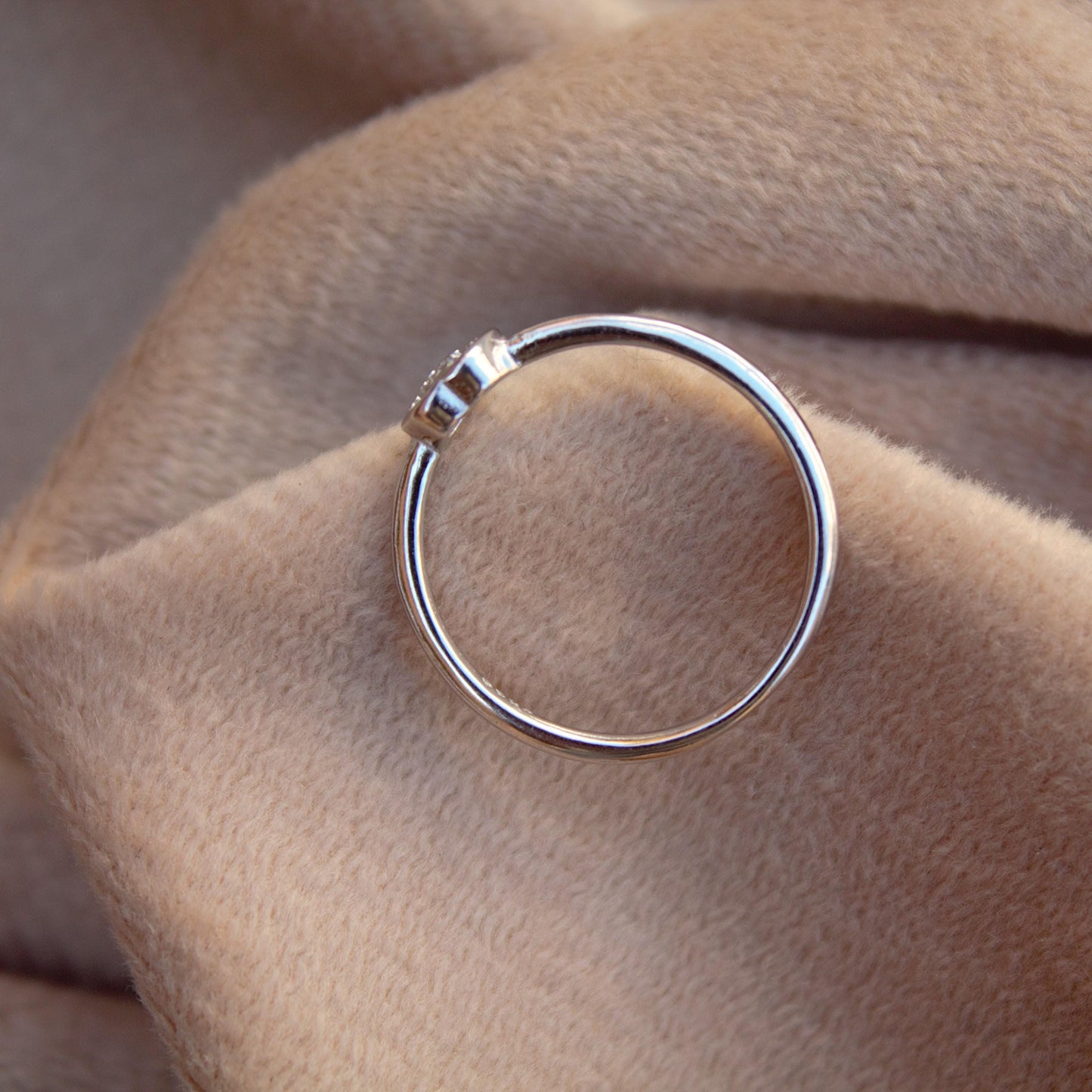 Dainty Apple Stacking Ring, Silver Minimalist Ring, Delicate Ring for Her, Apple Shape Ring, Wholesale Silver Jewelry, Gift for Daughter