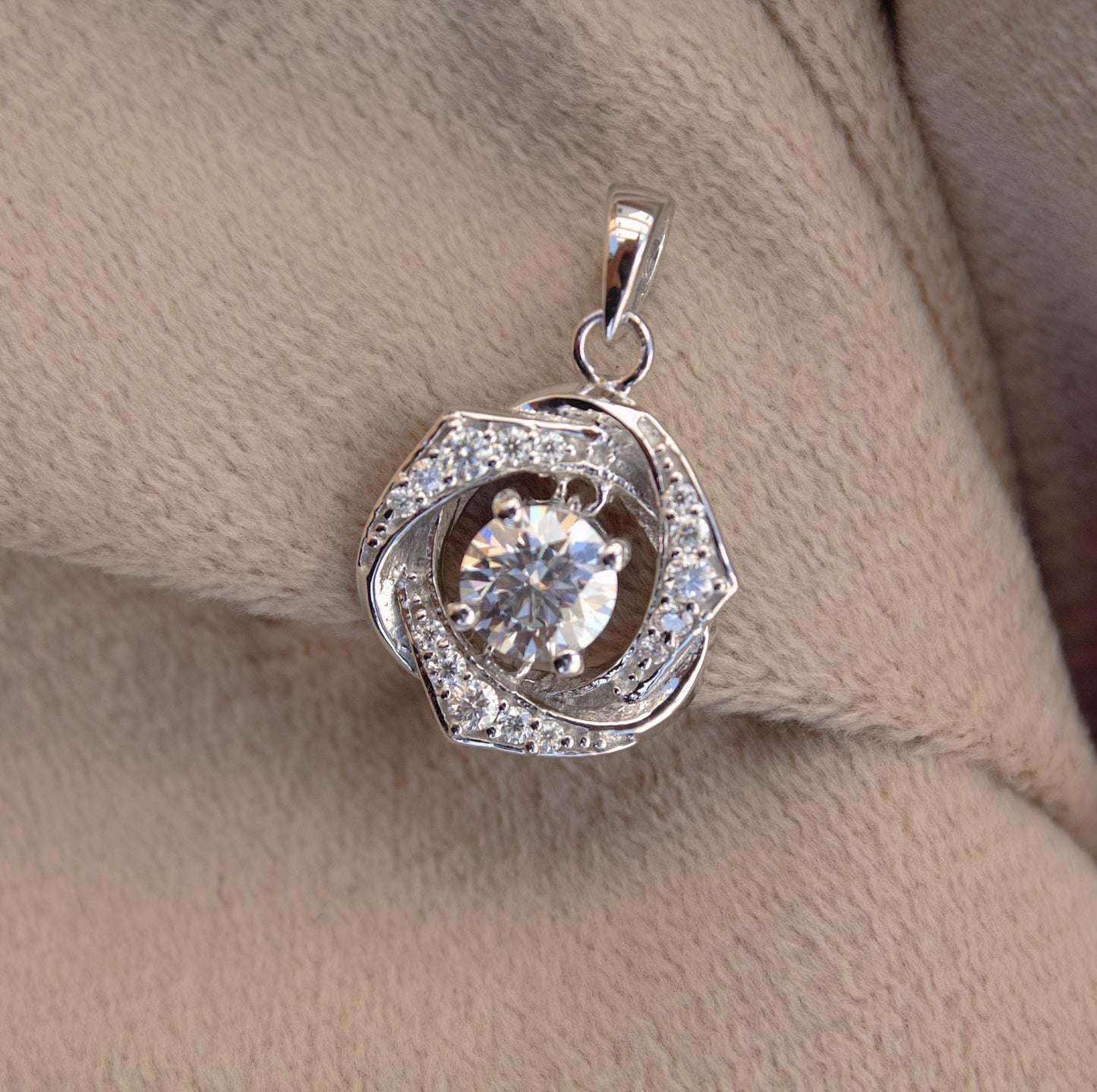 Solitaire Round Cut Halo Pendant, 925 Sterling Silver Moissanite Charm Pendant for Women, Minimalist Silver Pendant, Perfect Graduation Gift