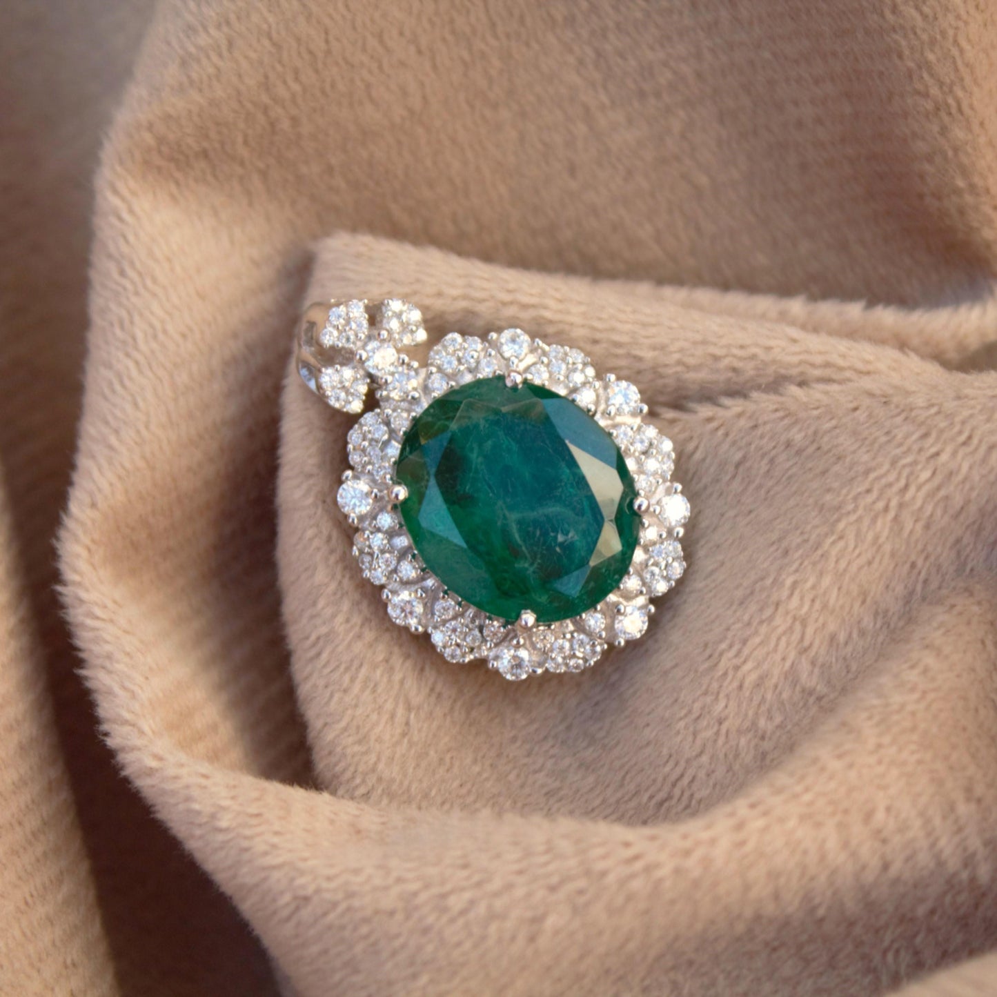 Moissanite with Green Emerald Inclusion Pendant, Oval Shape Prong Set Pendant, Statement Halo Pendant, Green Gemstone Jewelry for Her