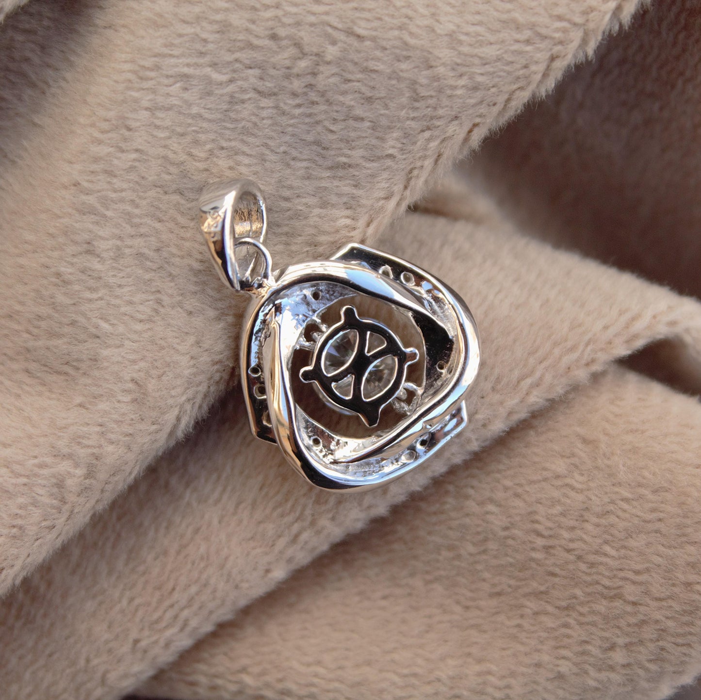 Solitaire Round Cut Halo Pendant, 925 Sterling Silver Moissanite Charm Pendant for Women, Minimalist Silver Pendant, Perfect Graduation Gift