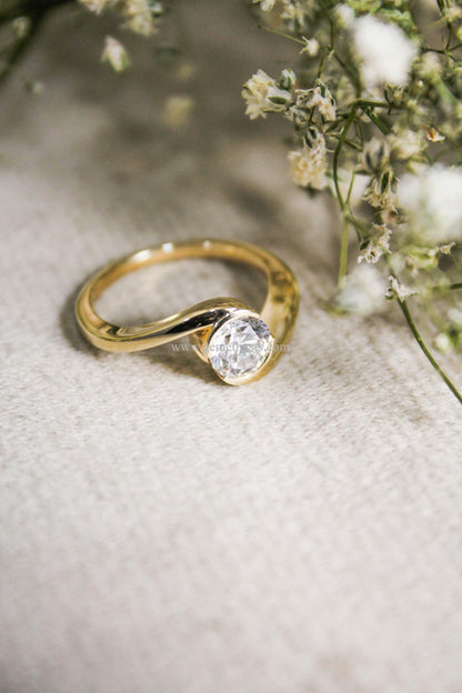 0.90 Carat Lab Grown Diamond Ring, Solid Gold Ring, Perfect for Engagement or Wedding Gift, Statement Gold Ring for Women, Christmas Gift