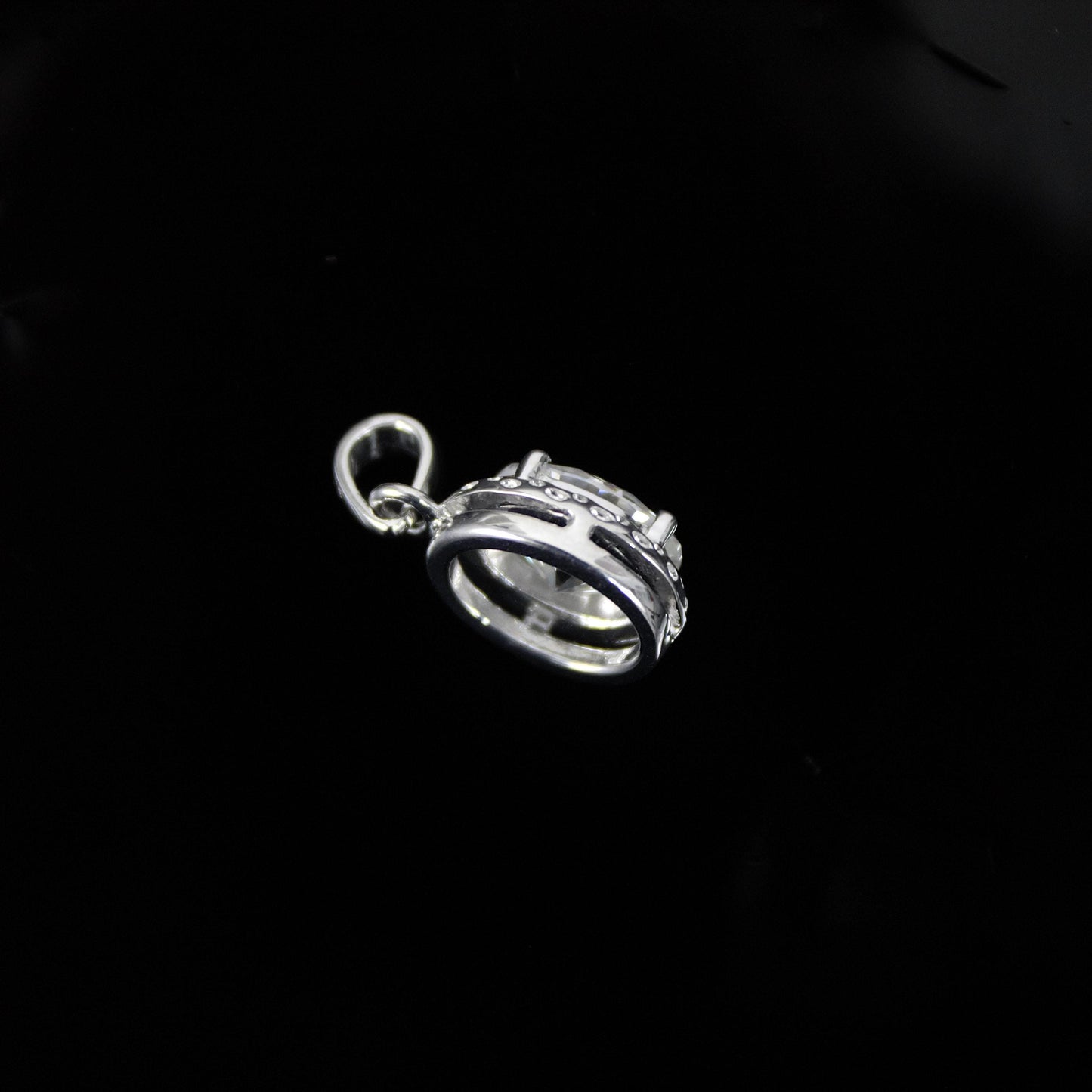Moissanite 925 Sterling Silver Pendant, Oval Cut White Stone Pendant for Men and Women, Minimalist Pendant for Chain, Silver Charm Pendant