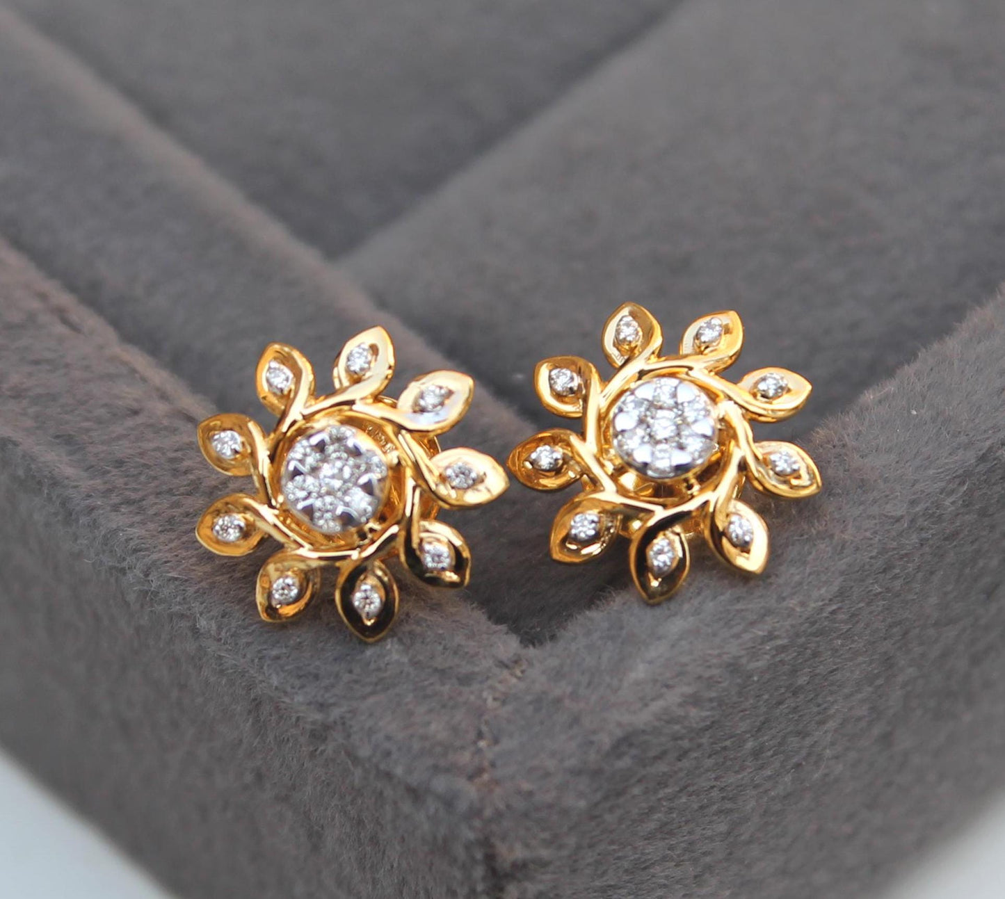 18K Solid Yellow Gold Real Diamond Jewelry Set, IGI Certified Diamond Necklace and Earrings, Floral Design Jewelry for Women, Ready to Ship