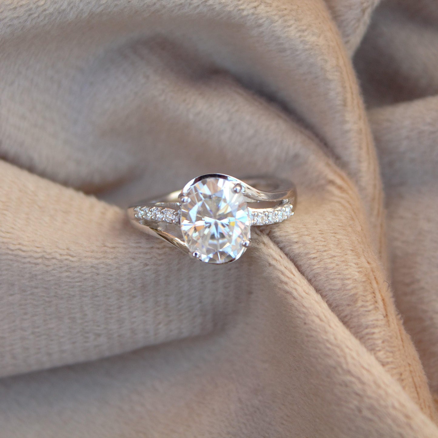 Oval Cut Moissanite Stone Ring, 925 Sterling Silver Ring for Women, Handmade Solitaire Silver Jewelry, Statement Propose Ring, Vintage Ring