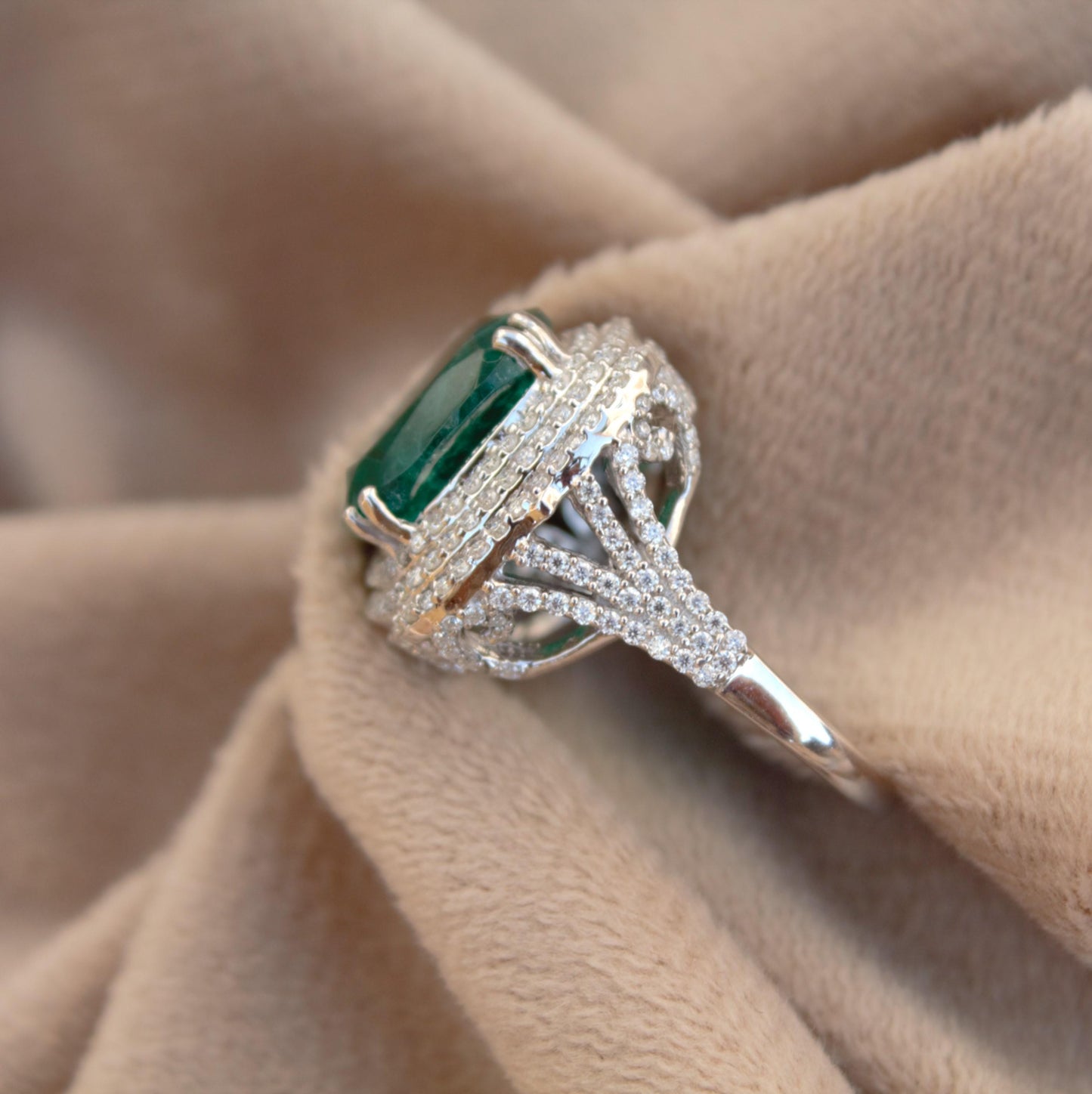 Green Inclusion Emerald with Moissanite Ring, 925 Sterling Silver Vintage Prong Set Ring, Victorian Style Ring, Halo Ring, Perfect for Gift