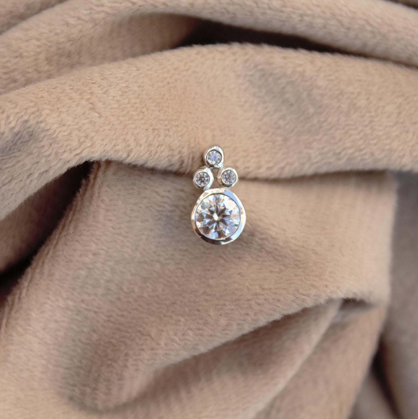 Round Shaped Moissanite White Stone Pendant, Bezel Setting Pendant for Women, 925 Sterling Silver Pendant, Perfect Mother's Day Gift for Mom