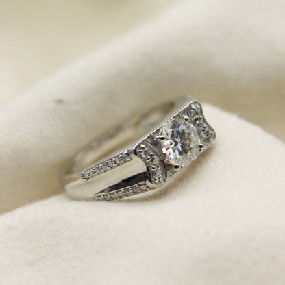 Round Cut Moissanite Diamond Men's Ring, 925 Sterling Silver Proposal Ring, Wedding & Engagement Ring, 6.5 MM Excellent Cut Ring for Him