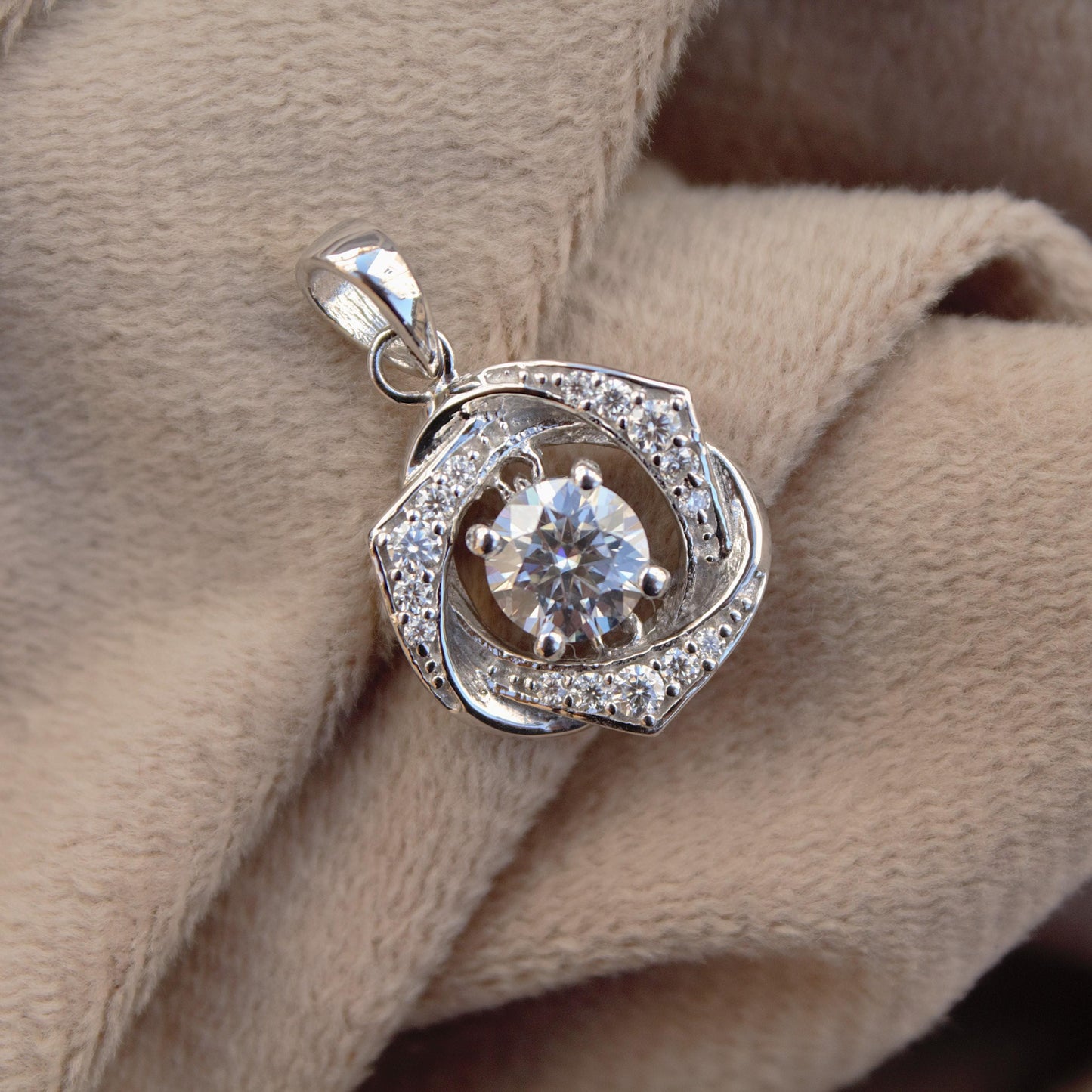 Solitaire Round Cut Halo Pendant, 925 Sterling Silver Moissanite Charm Pendant for Women, Minimalist Silver Pendant, Perfect Graduation Gift