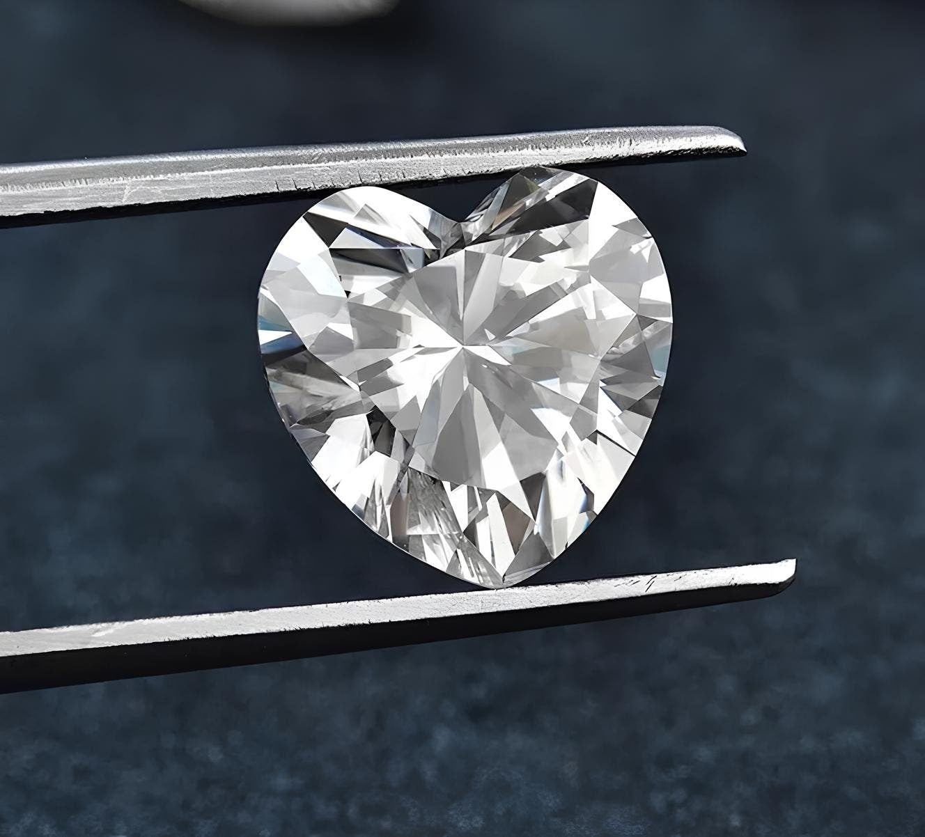 0.80 Carat - 1 Carat Heart Moissanite - 6 MM Heart Shape Moissanite- D Color VVS1 Moissanite Stone with GRA Certificate