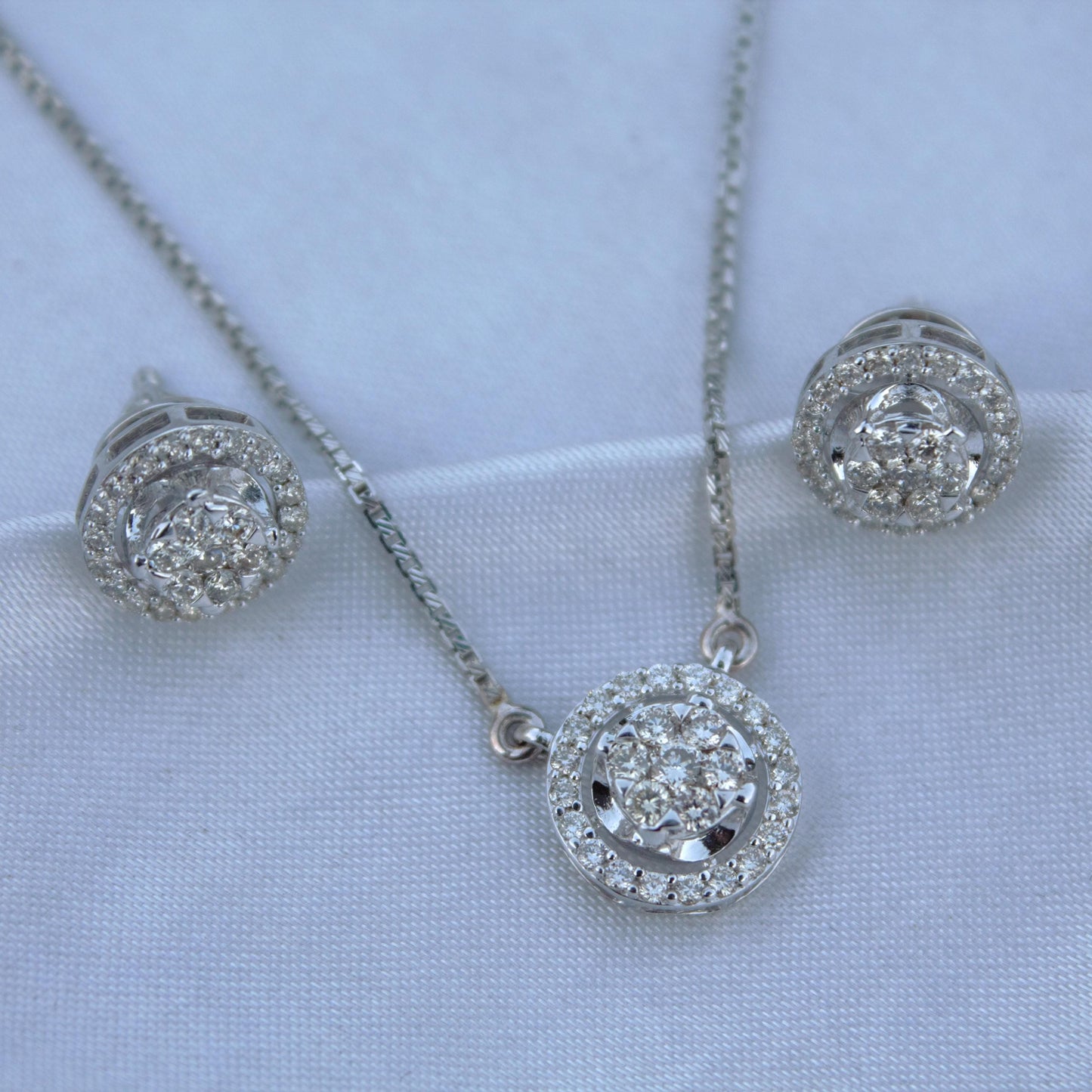 18K White Gold Solitaire Halo Jewelry Set, IGI Certified Diamond Jewelry, Gold Chain Pendant Necklace with Stud Earrings, Dainty Jewelry Set