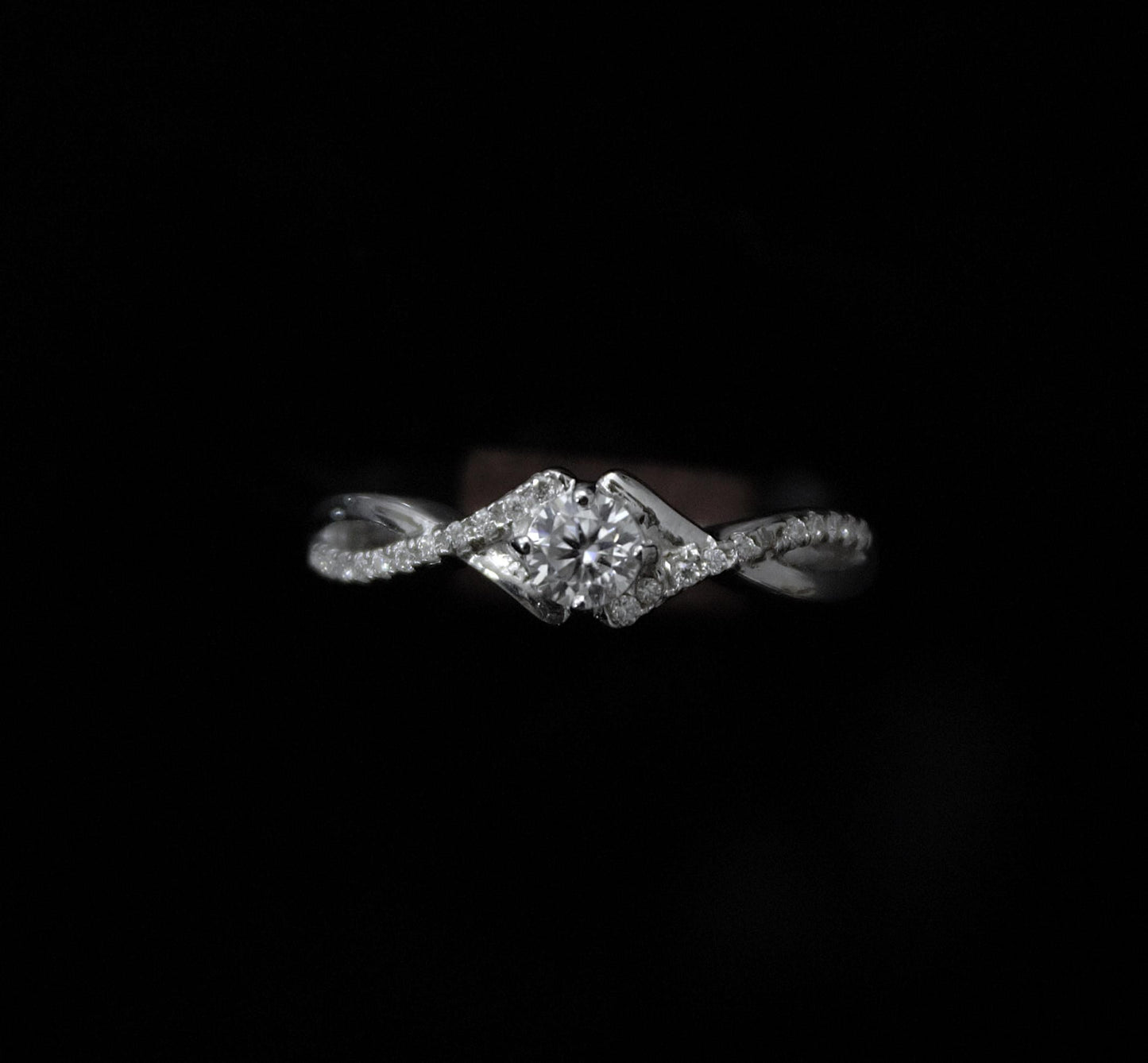 Silver Moissanite Dainty Ring for Wedding Gift, White Stone Ring, Designer Minimalist Ring, Moissanite Jewelry, Perfect Gift for Bridesmaids