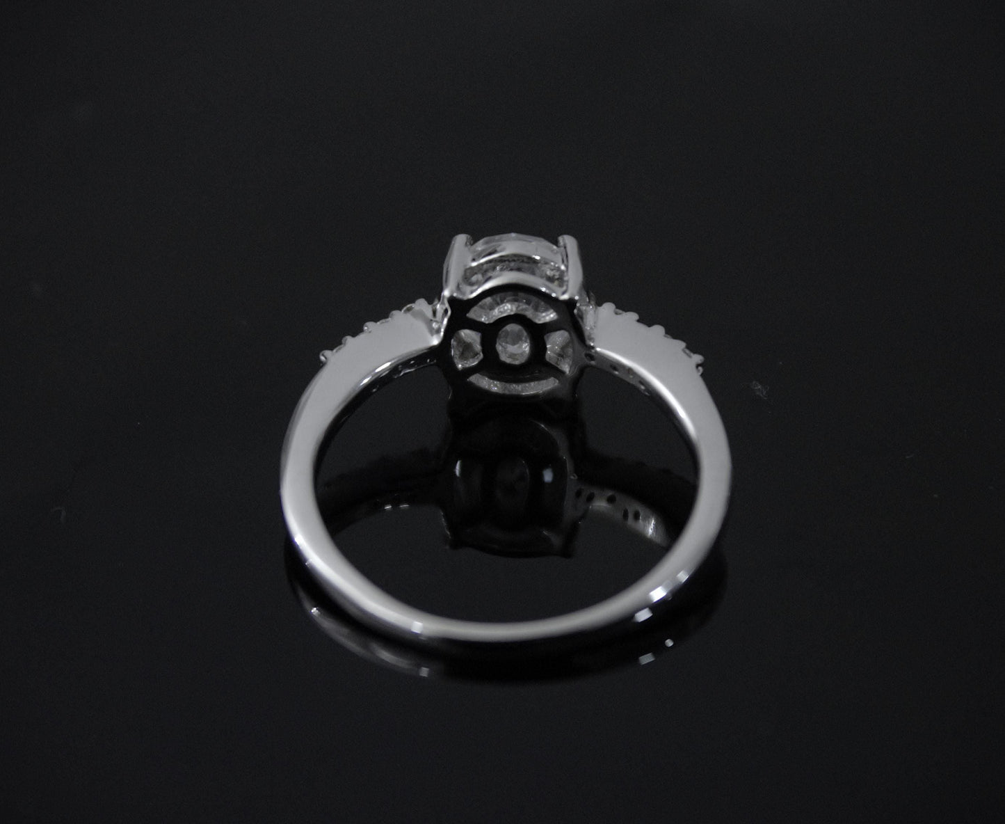 Oval Cut Moissanite Ring, Lightweight Silver Ring for Girlfriend, Minimalist Moissanite Ring, Daily Wear Silver Ring, Cluster Silver Ring