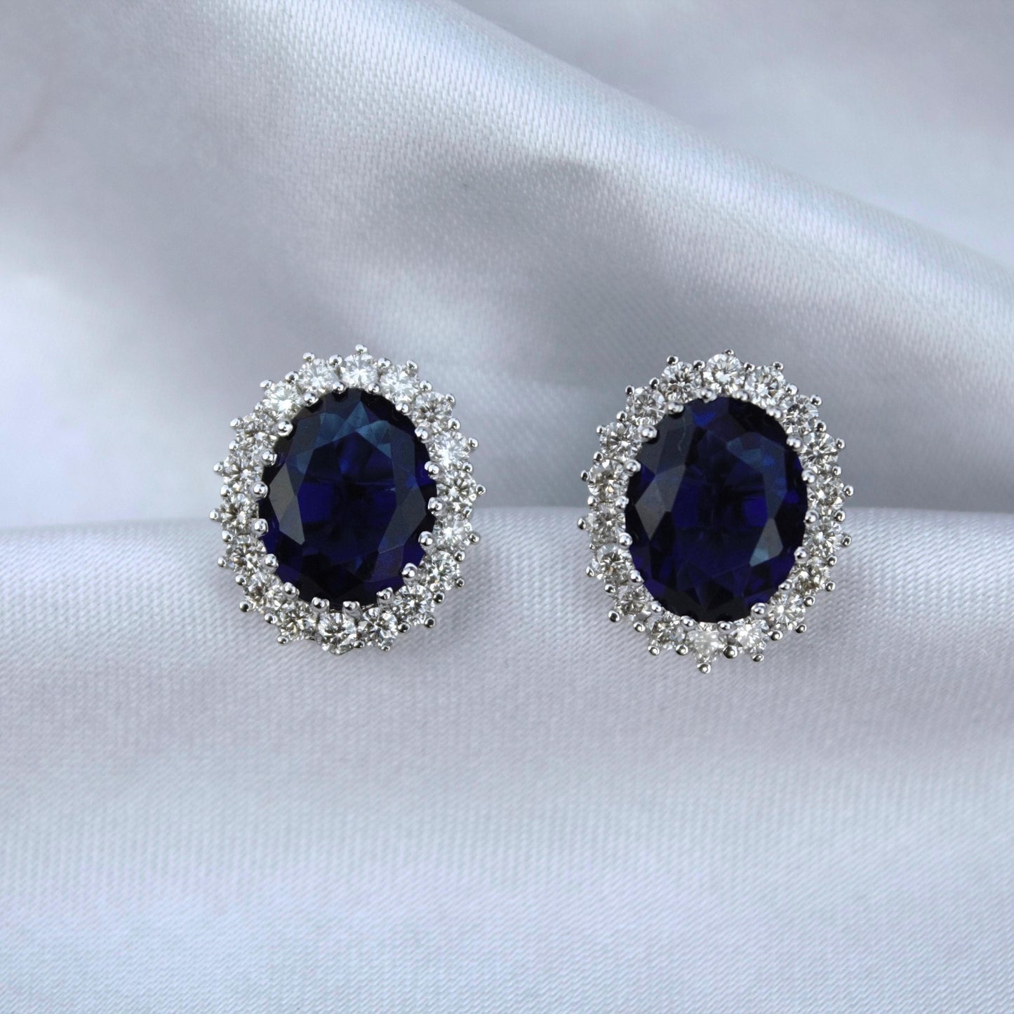 Oval Blue Sapphire with Natural Diamond Jewelry Set, Solitaire Halo Pendant with Stud Earrings, 18k White Gold Jewelry Set Gift for Women