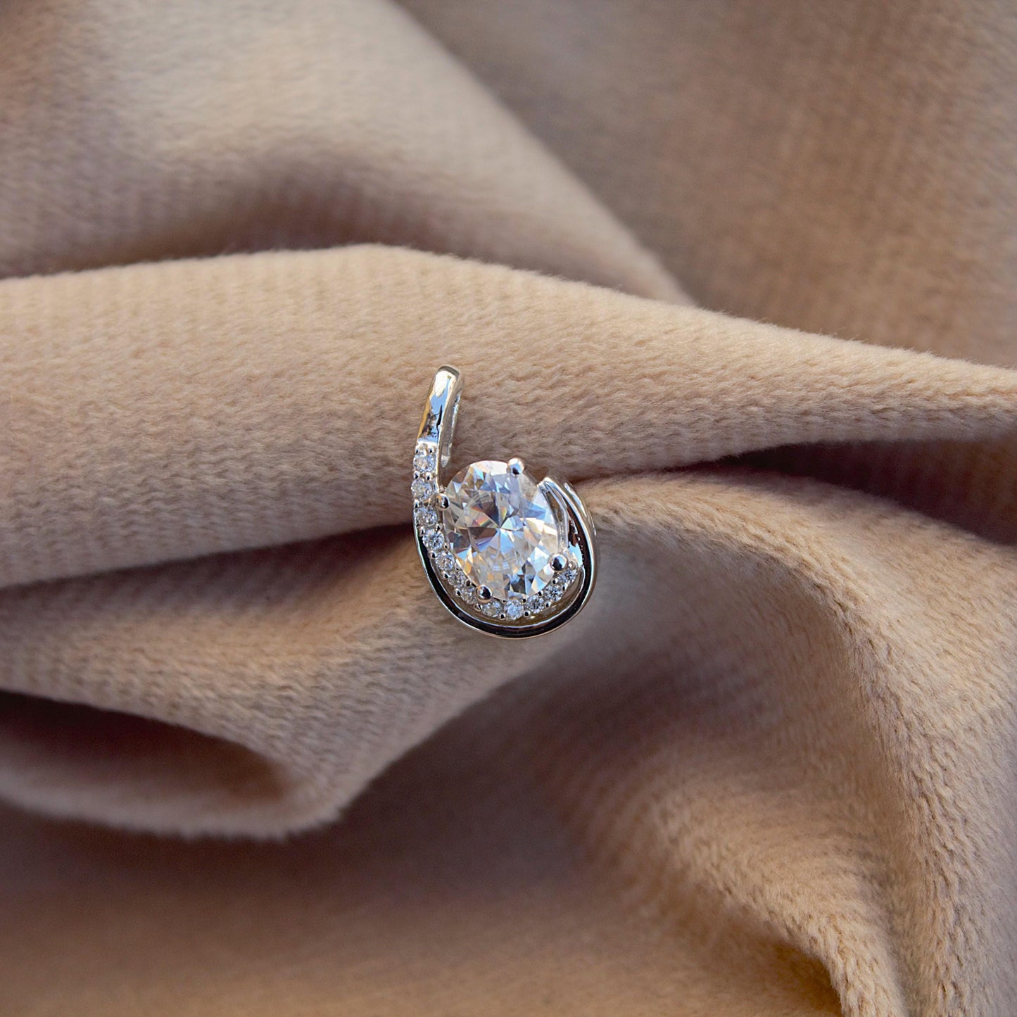 Moissanite 925Sterling Silver Oval Cut Pendant, Designer Charm Pendant, White Moissanite Jewelry, Unique Design Pendant, Valentines Day Gift