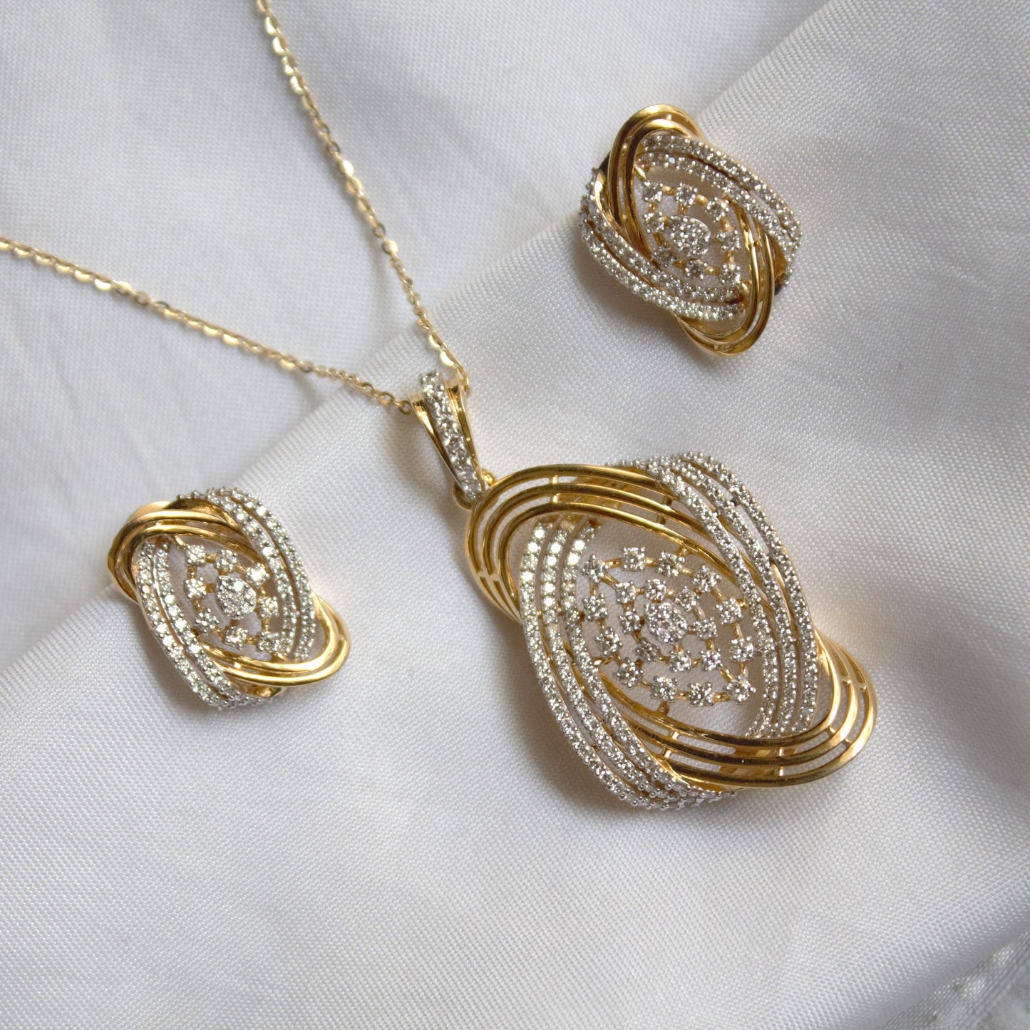 IGI Certified Natural Diamond Yellow Gold Jewelry Set, Pendant Necklace with Stud Earrings, Designer Gold Wedding Jewelry for Bridesmaids