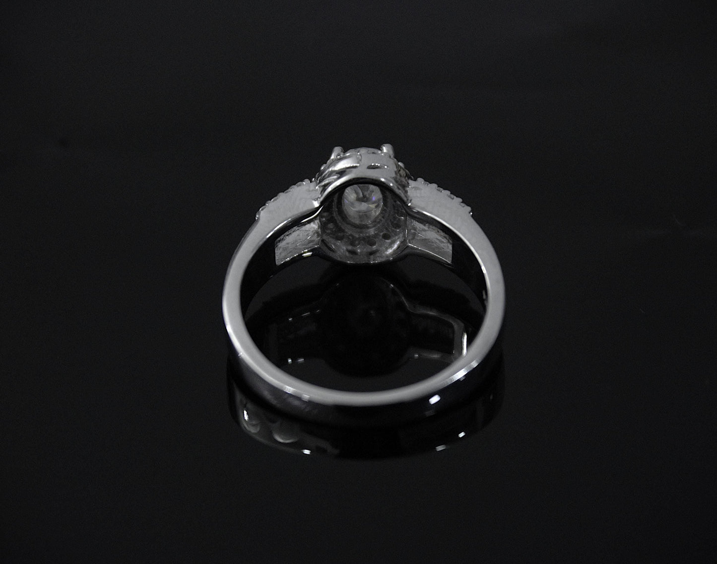 Oval Moissanite Engagement Ring, 925 Sterling Silver Statement Ring, Oval Cut Stone Ring for Women, Handmade Silver Ring, Moissanite Jewelry