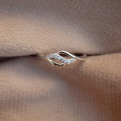 Solid 925 Sterling Silver Stacking Ring, Cubic Zirconia Tiny Ring, Vintage Silver Ring, Minimalist Dainty Ring, Lightweight Travel Jewelry