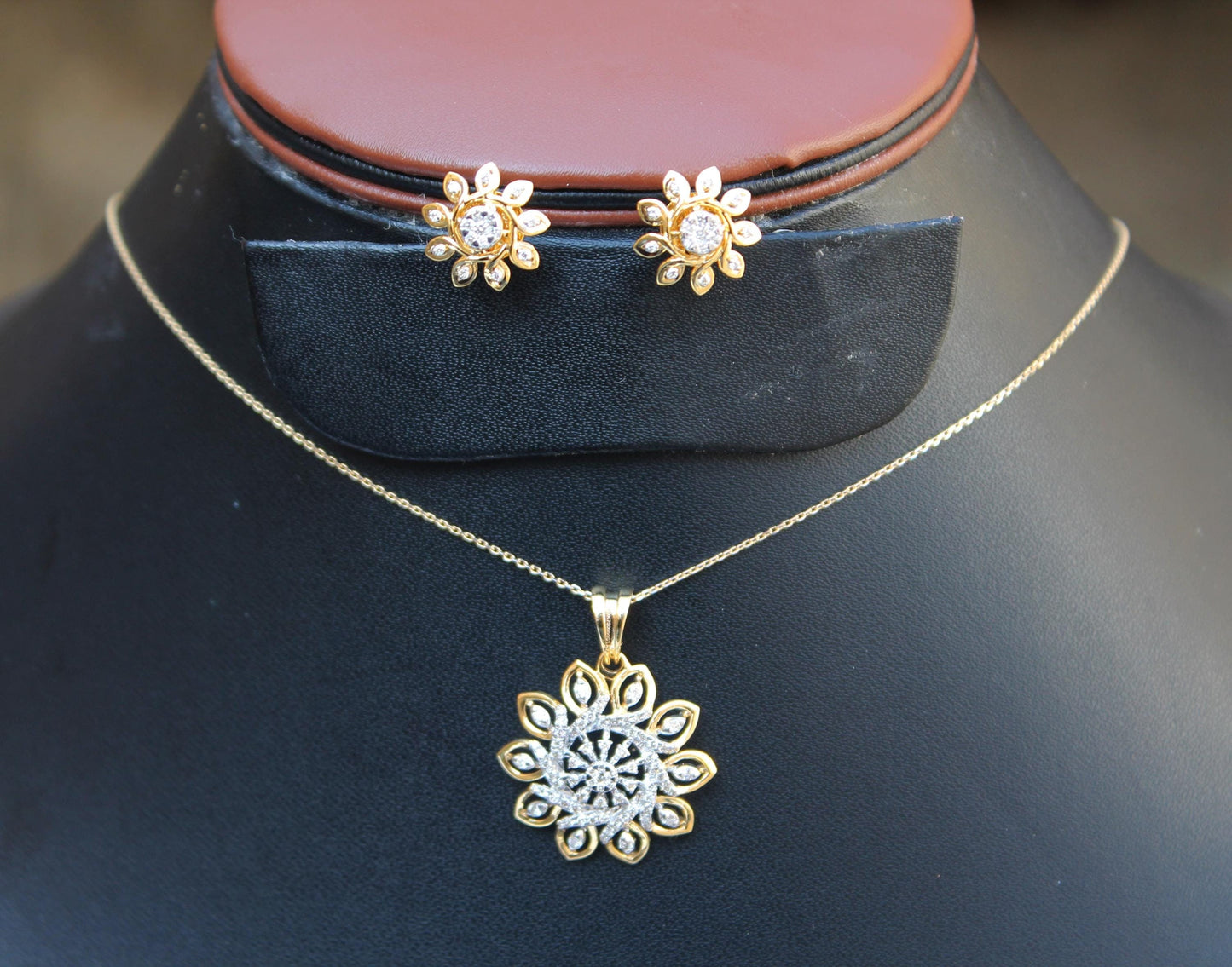 18K Solid Yellow Gold Real Diamond Jewelry Set, IGI Certified Diamond Necklace and Earrings, Floral Design Jewelry for Women, Ready to Ship