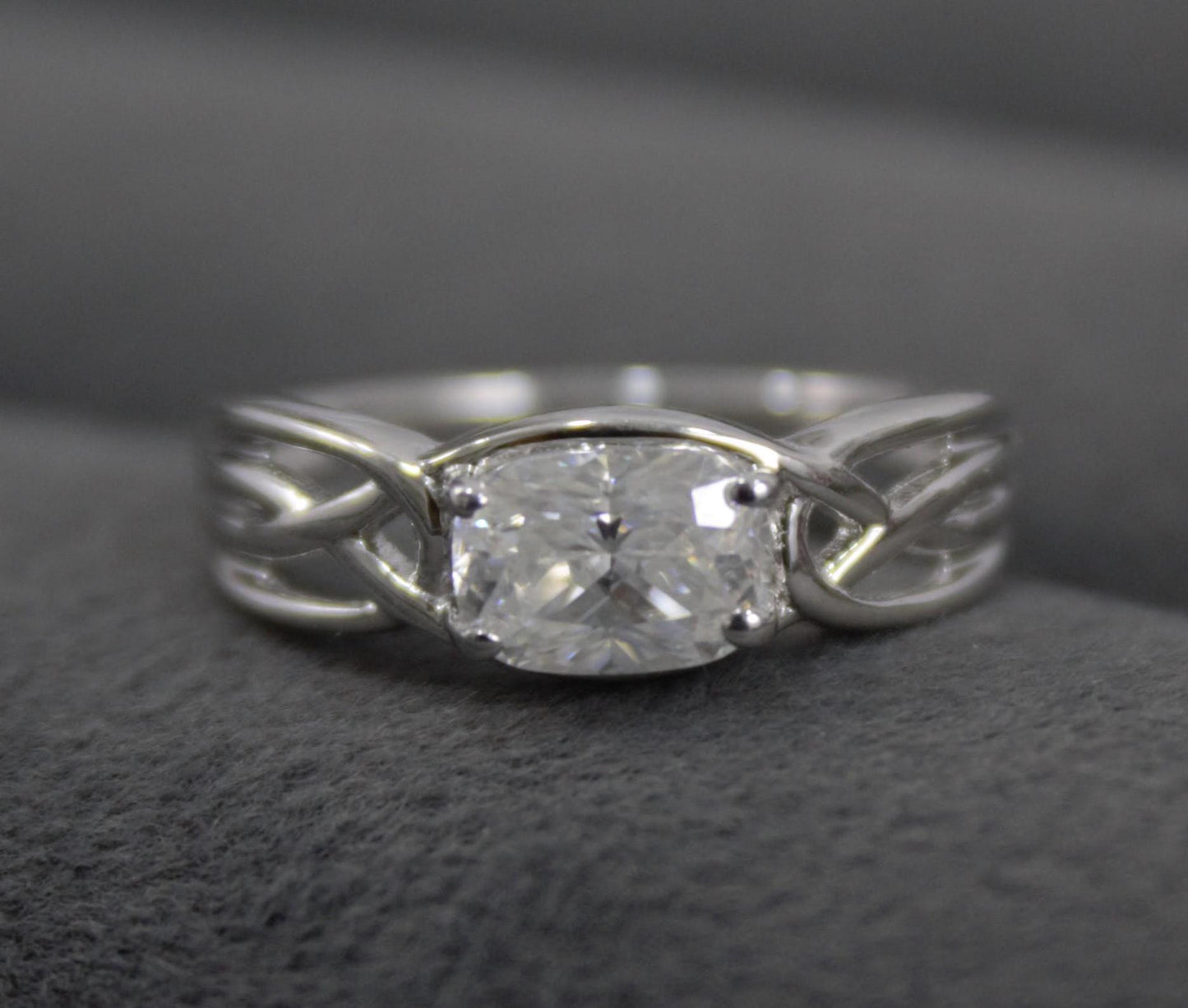 Art Deco Wedding/Engagement Ring, Oval Moissanite Silver Ring, Vintage 925 Sterling Silver Ring, Handmade Propose Ring for Men and Women