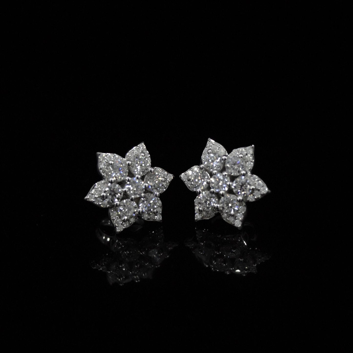 Vintage Style Floral Moissanite Stud Earrings, 925 Sterling Silver Wedding Jewelry for Bride, Push Back Earrings, Lightweight Stud Earrings