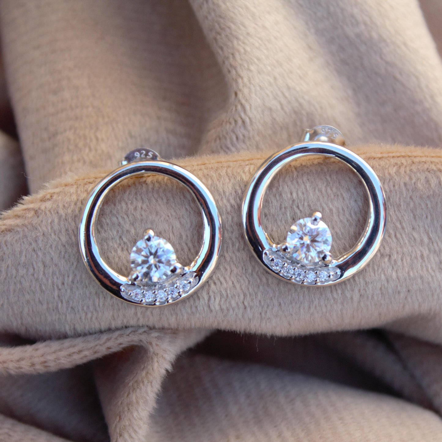 Round Moissanite Stud Earring for Women, Statement Stud Earring Silver, Round Cut Earrings, 925 Sterling Silver Studs, Perfect Birthday Gift