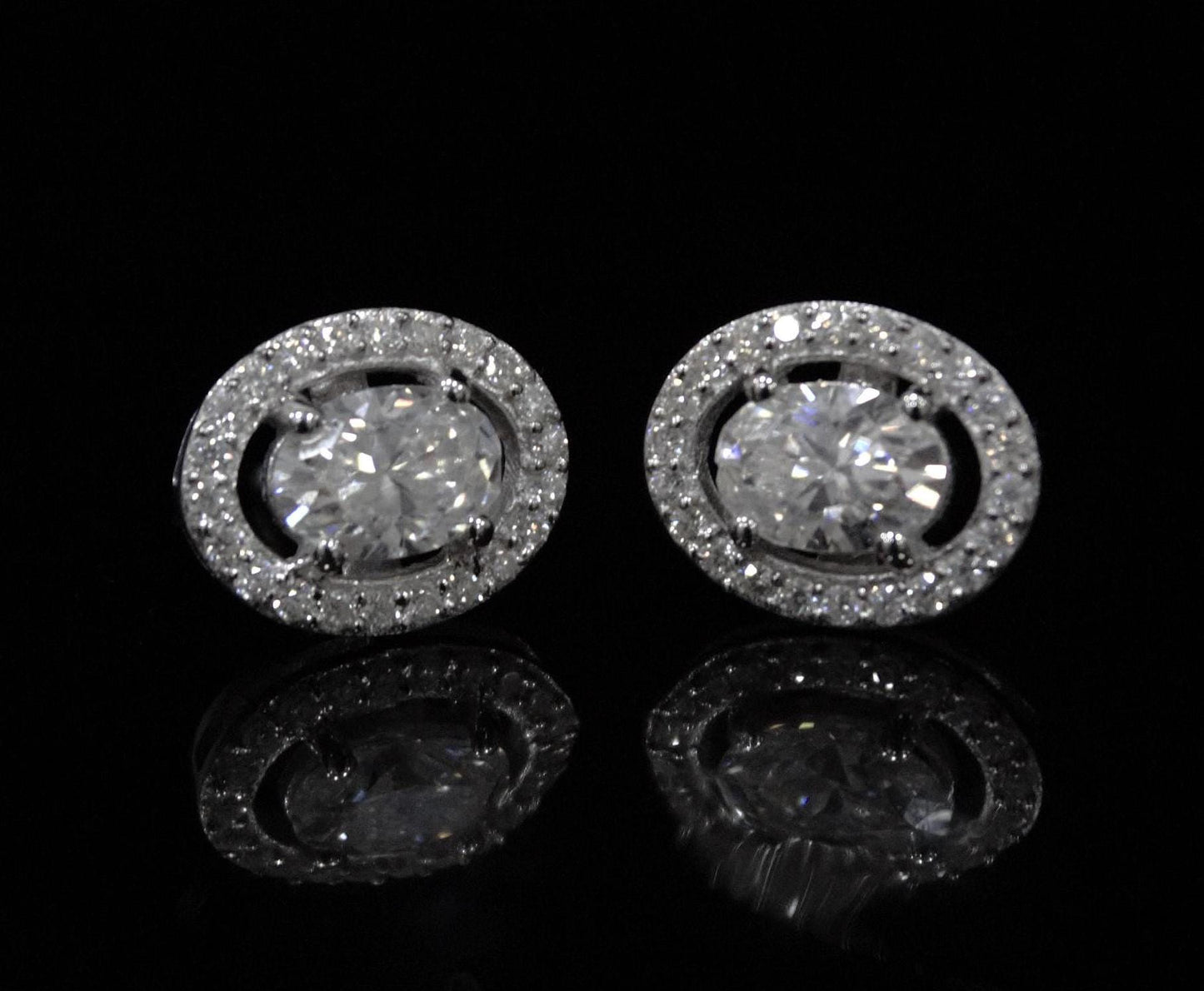 Oval Cut Moissanite Stud Earrings in 925 Sterling Silver, Tiny Stud Earrings for Bridesmaids, Solitaire Halo Stud Earrings, Gift for Women