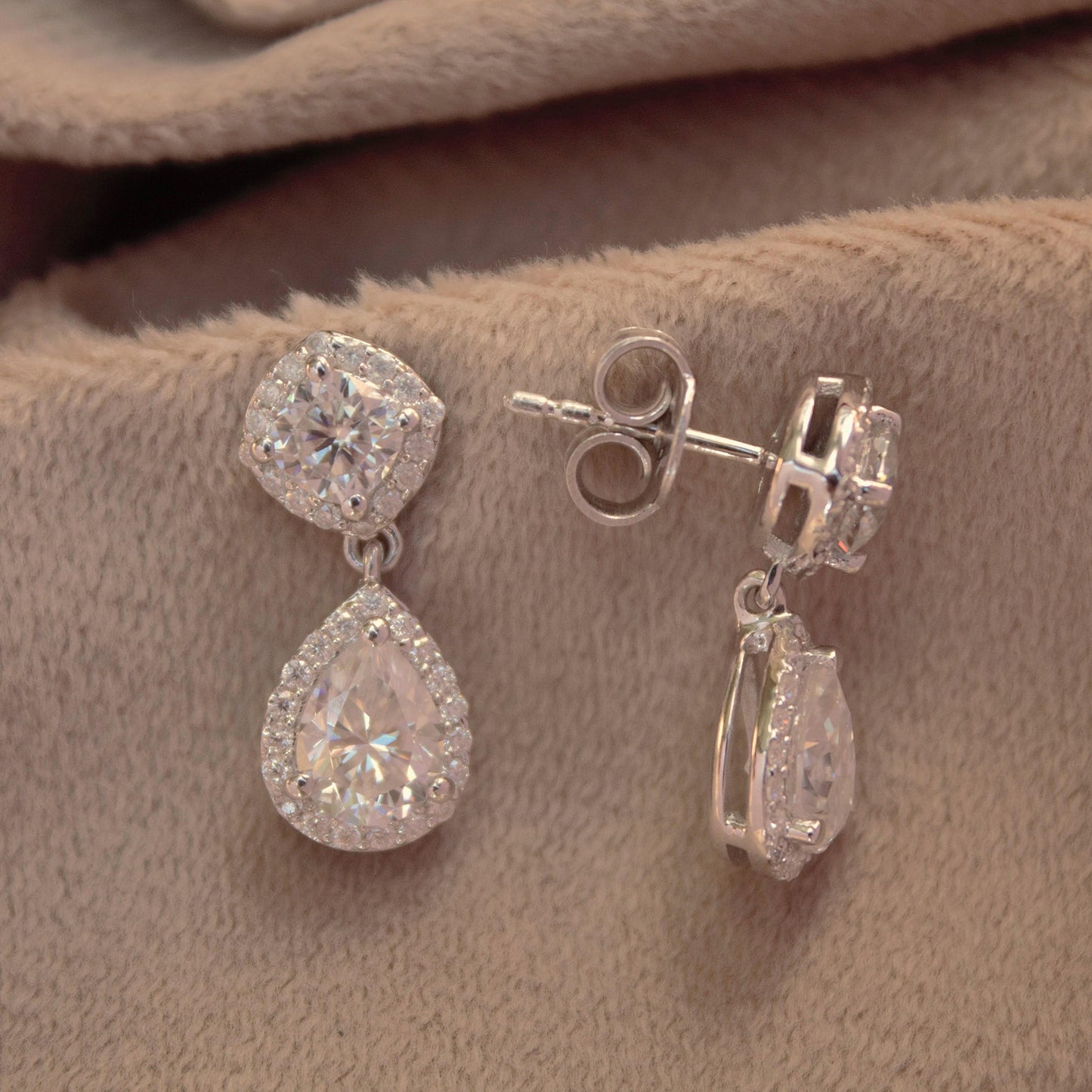 Teardrop Moissanite 925Sterling Silver Earring, Solitaire Halo Dangle Earrings for Bride, Classic Moissanite Jewelry, Perfect for Engagement