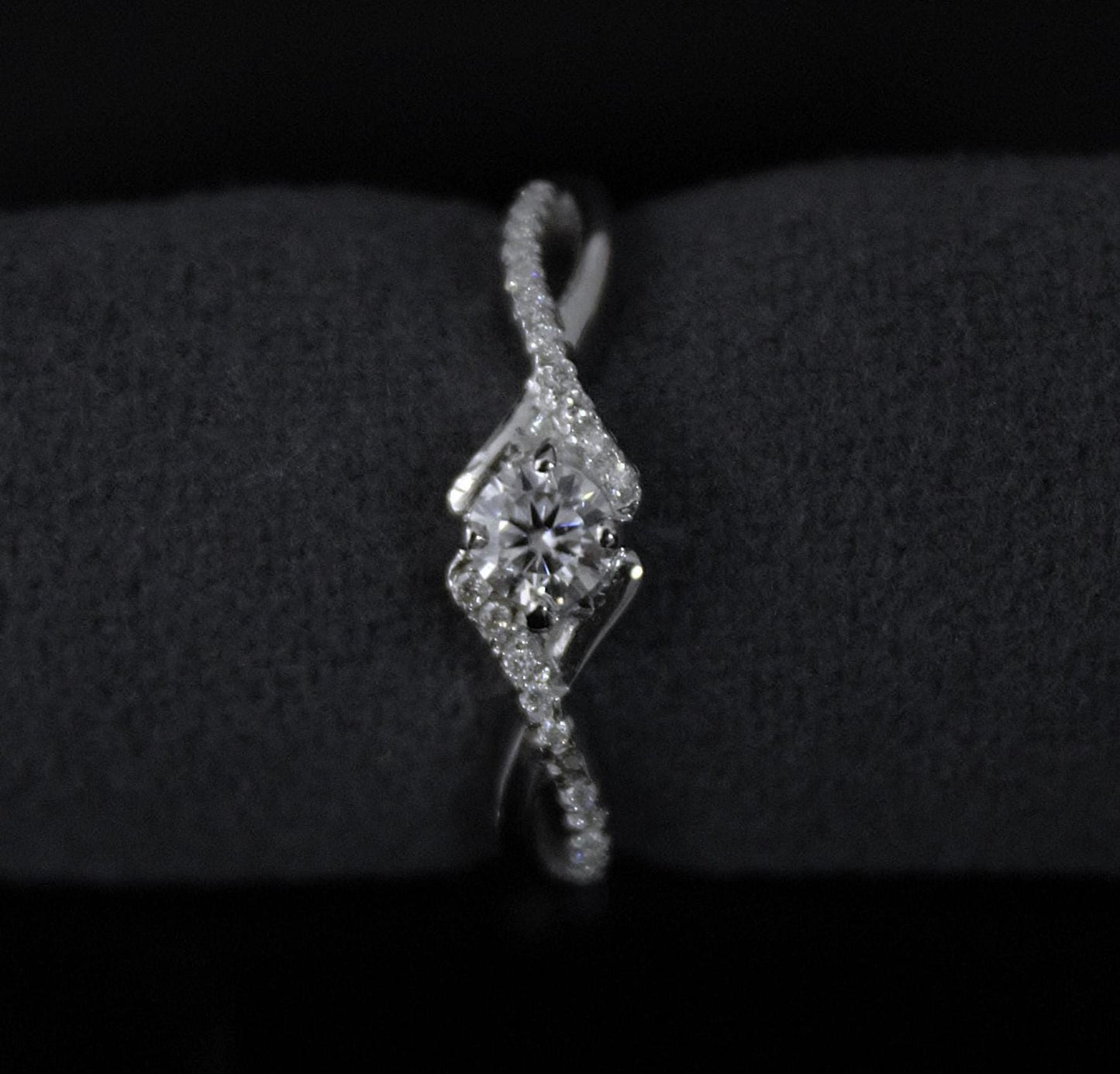 Silver Moissanite Dainty Ring for Wedding Gift, White Stone Ring, Designer Minimalist Ring, Moissanite Jewelry, Perfect Gift for Bridesmaids