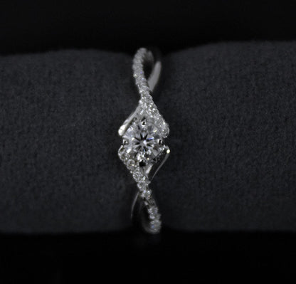 Silver Moissanite Dainty Ring for Wedding Gift, White Stone Ring, Designer Minimalist Ring, Moissanite Jewelry, Perfect Gift for Bridesmaids