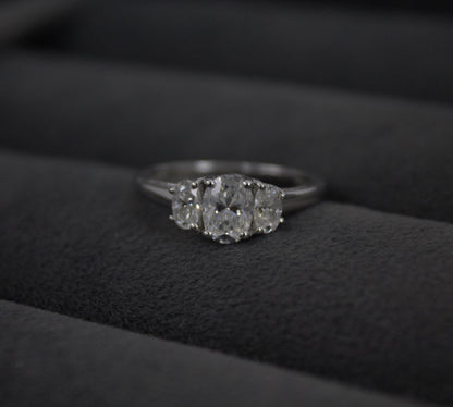 Oval Cut Stone Statement Ring for Her, White Moissanite Three Stone Ring, Oval Shape Ring, Anniversary Ring for Wife, Moissanite Jewelry