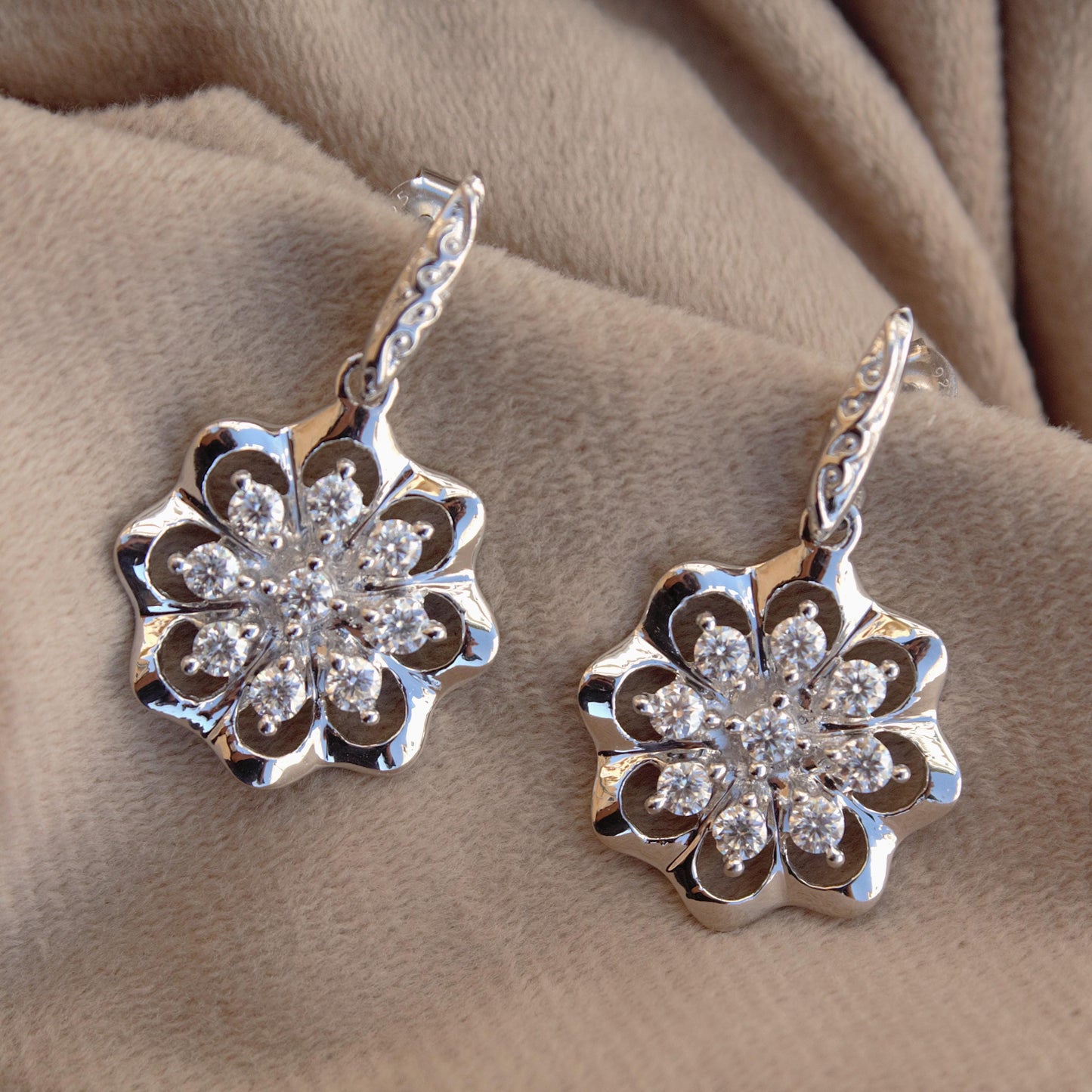 Floral Shape Moissanite Silver Earrings, 925 Sterling Silver Earrings for Women, Vintage Look Earrings, Flower Earrings, Anniversary Gift