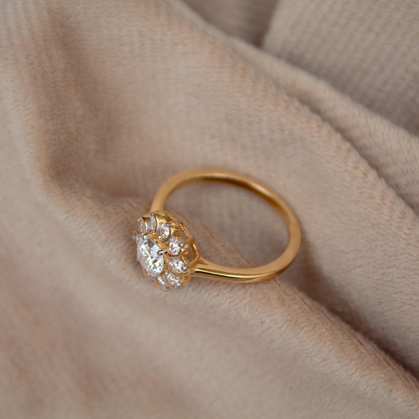 Lab Grown Diamond HPHT Gold Floral Ring, 14K Solid Gold EF/VVs Diamond Ring, Real Gold Jewelry, Ready to Ship, Anniversary Gift For Wife US7