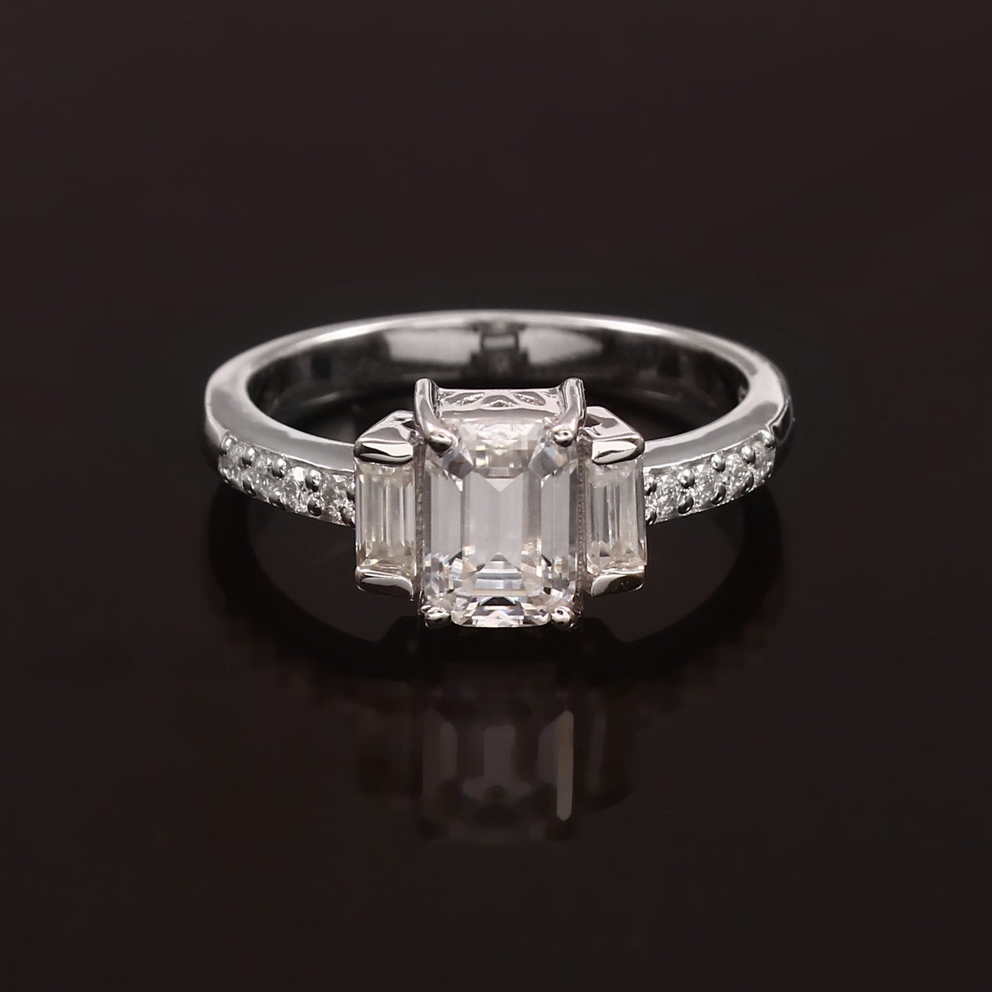 IGI Certified Diamond Gold Ring, Lab Diamond Jewelry, VVS Clarity Diamond Ring, Octagon and Baguette Cut Diamond Ring for Men and Women