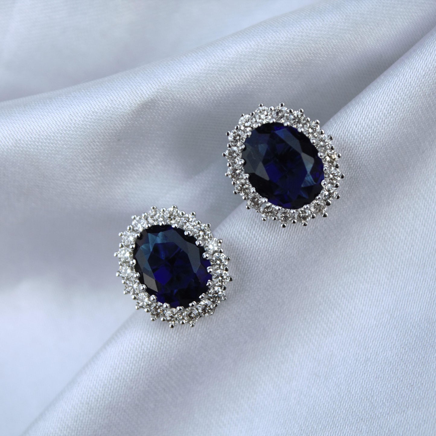 Oval Blue Sapphire with Natural Diamond Jewelry Set, Solitaire Halo Pendant with Stud Earrings, 18k White Gold Jewelry Set Gift for Women