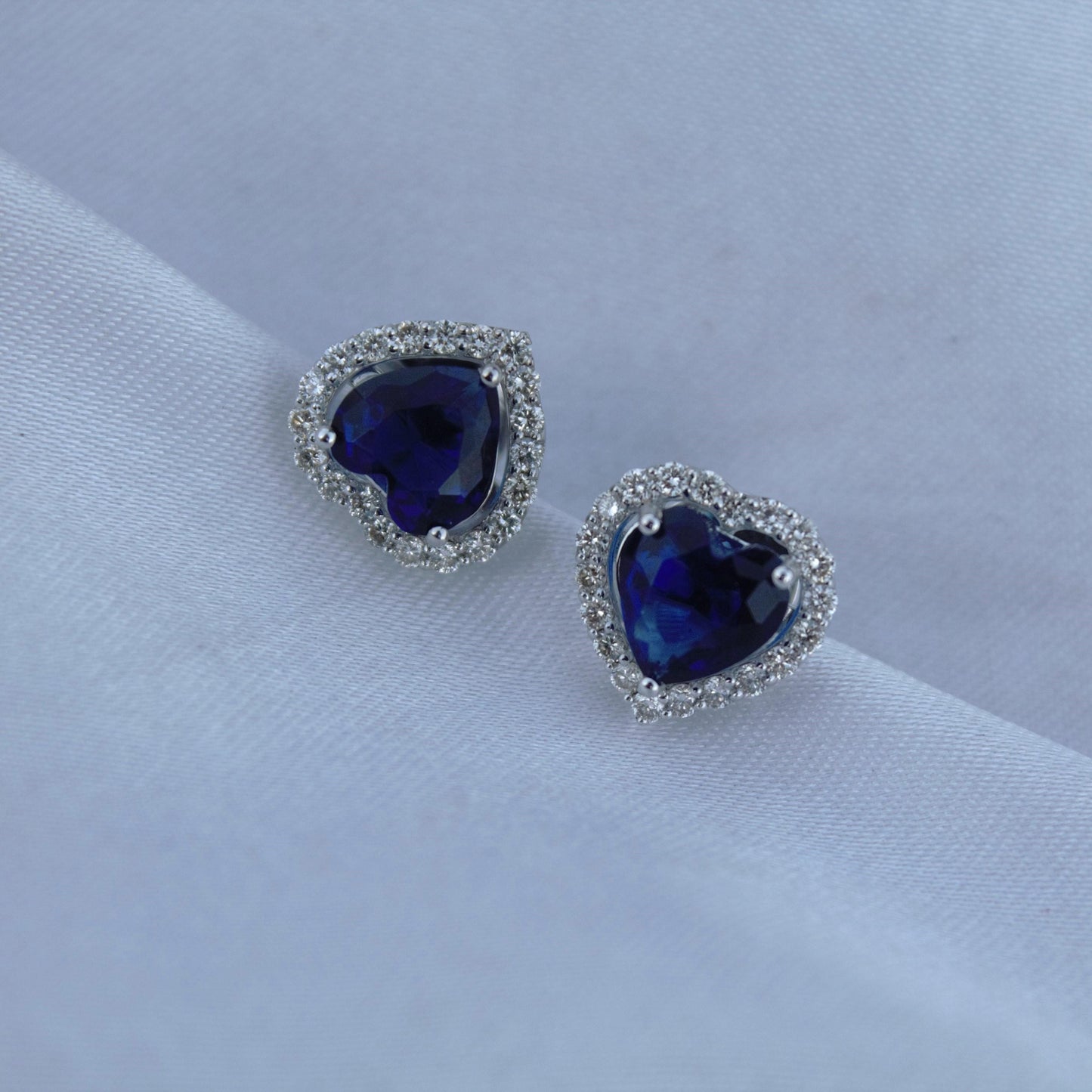 Heart Shape Blue Sapphire with Natural Diamond Jewelry Set, Solitaire Halo Pendant with Stud Earrings, 18k White Gold Jewelry Set for Girls