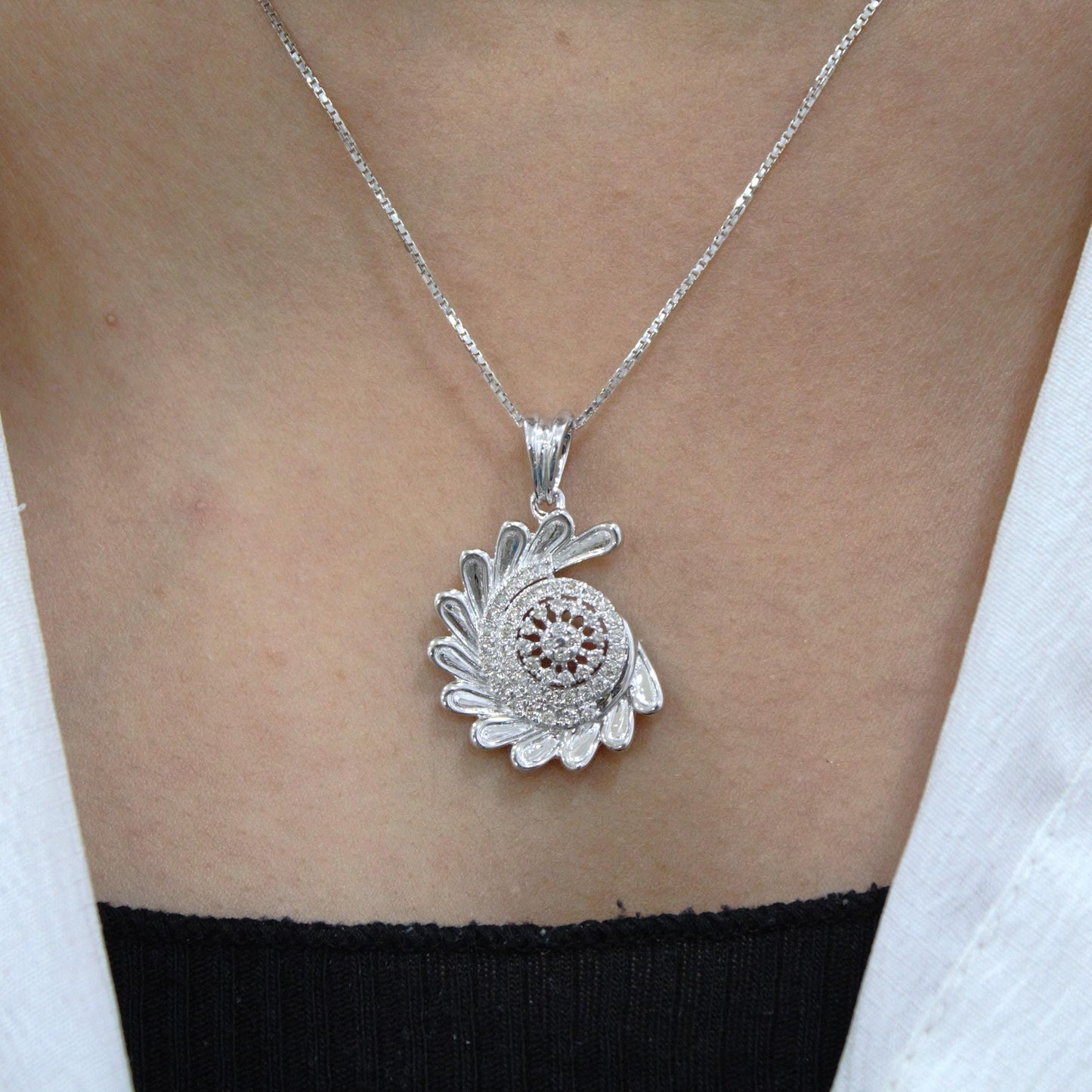 Real Diamond 18K Gold Necklace Set, IGI Certified Diamond Jewelry Set, Chain Pendant Necklace with Stud Earrings, Designer Diamond Jewelry