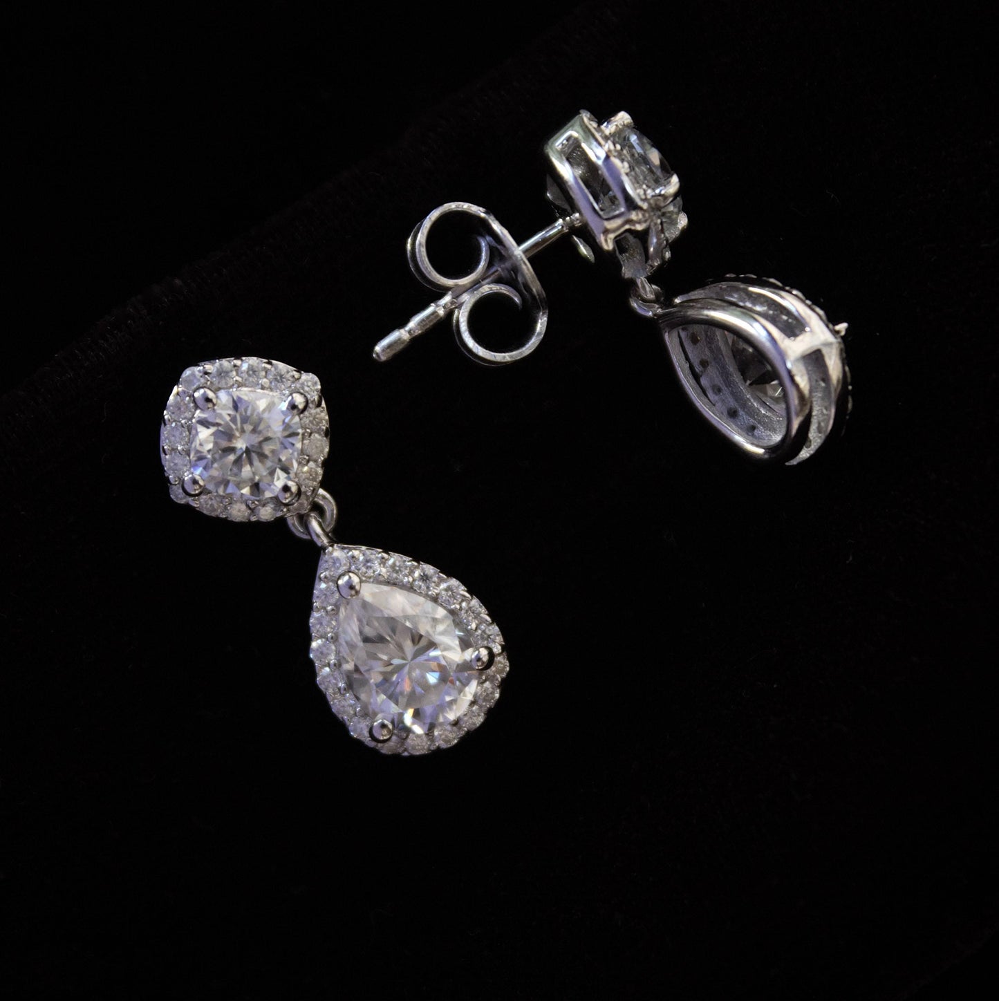 Teardrop Moissanite 925Sterling Silver Earring, Solitaire Halo Dangle Earrings for Bride, Classic Moissanite Jewelry, Perfect for Engagement