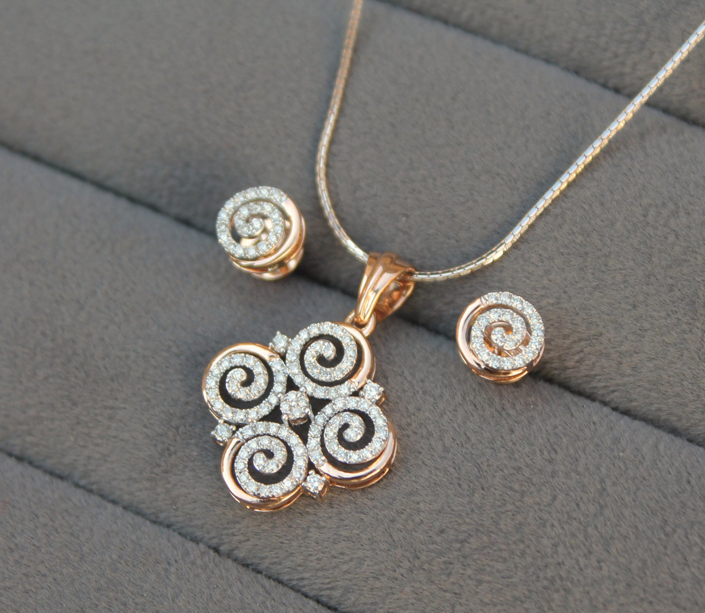 HIJ Color SI Clarity Diamond Jewelry Set,